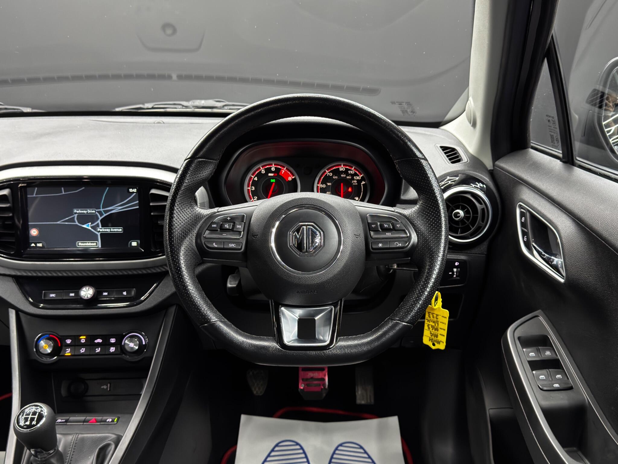 MG MG3 view 18