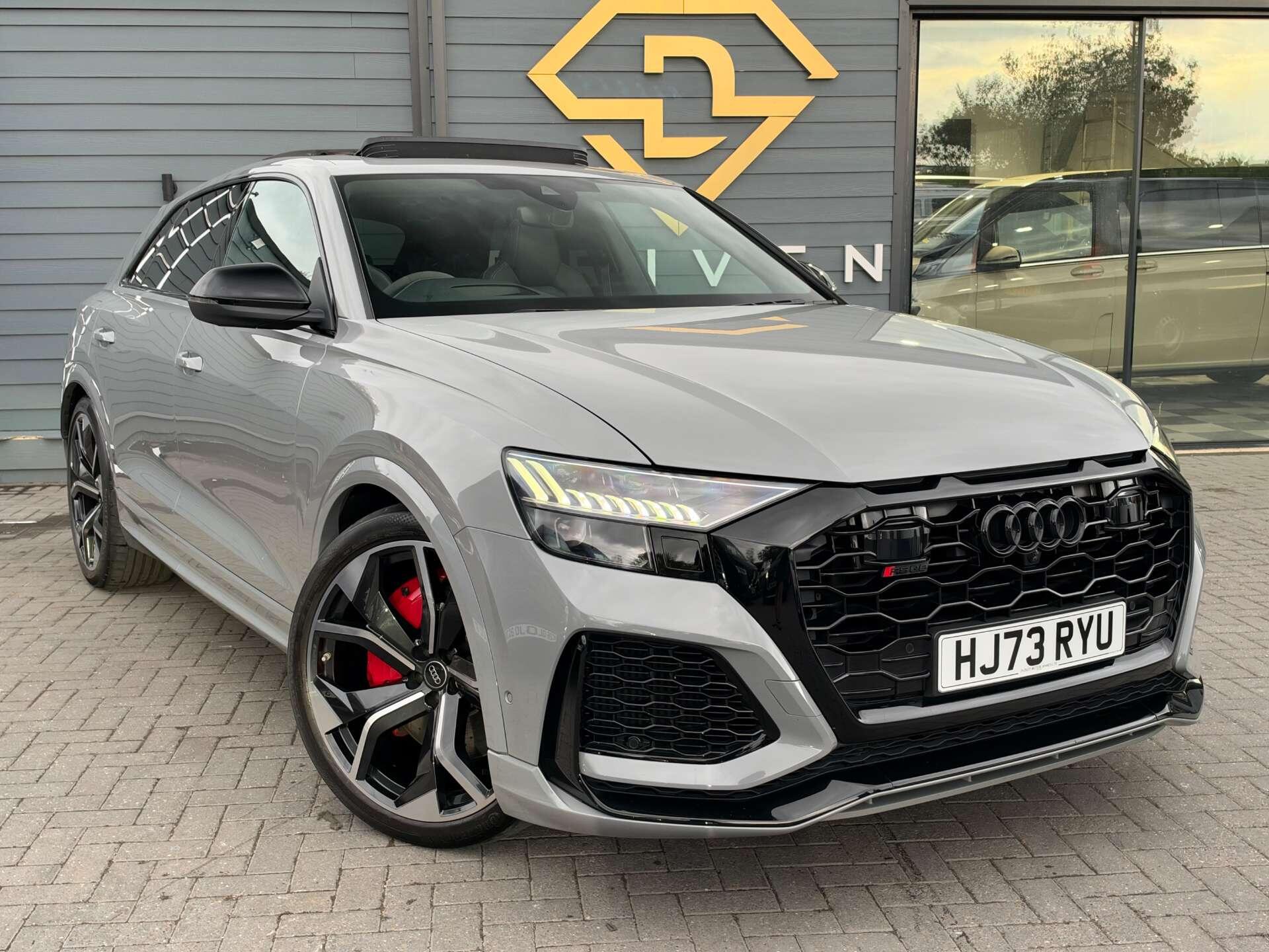Audi RSQ8