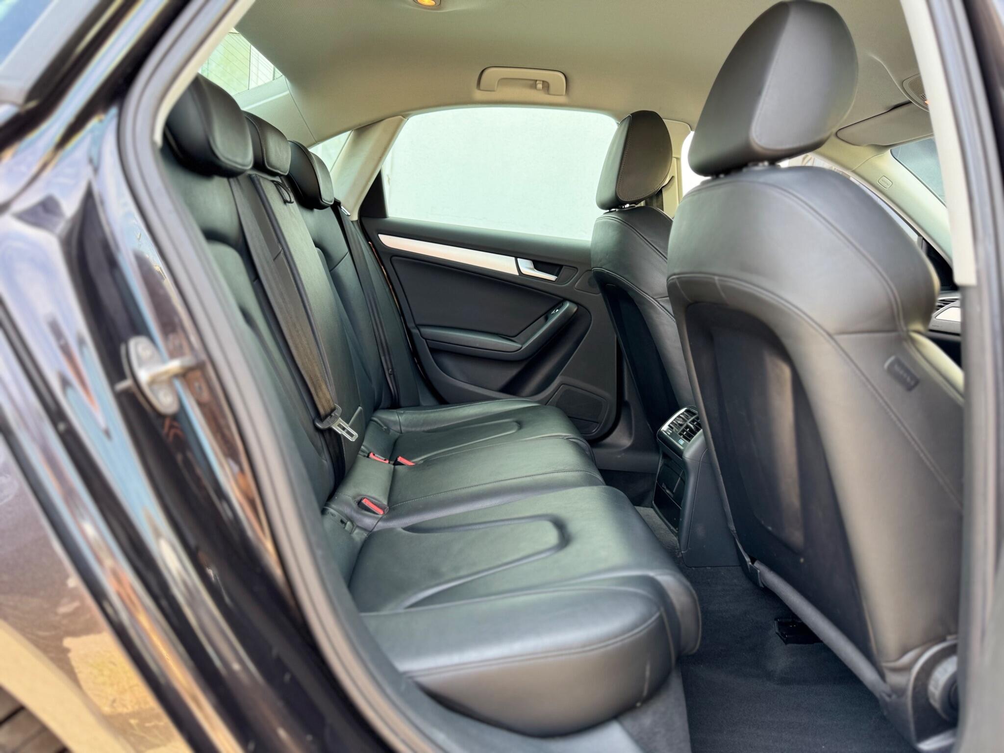 Audi A4 view 27