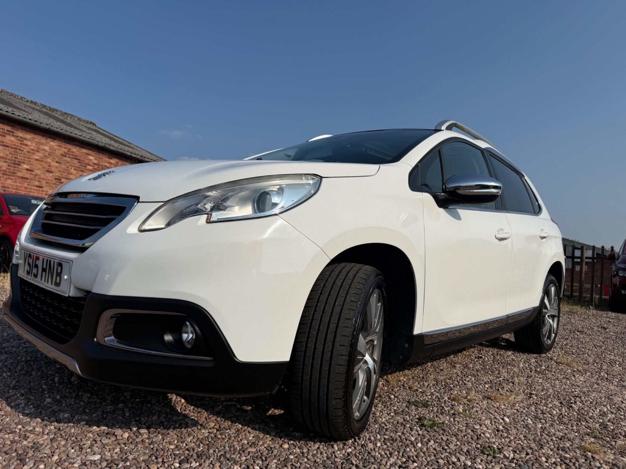 Peugeot 2008 view 6