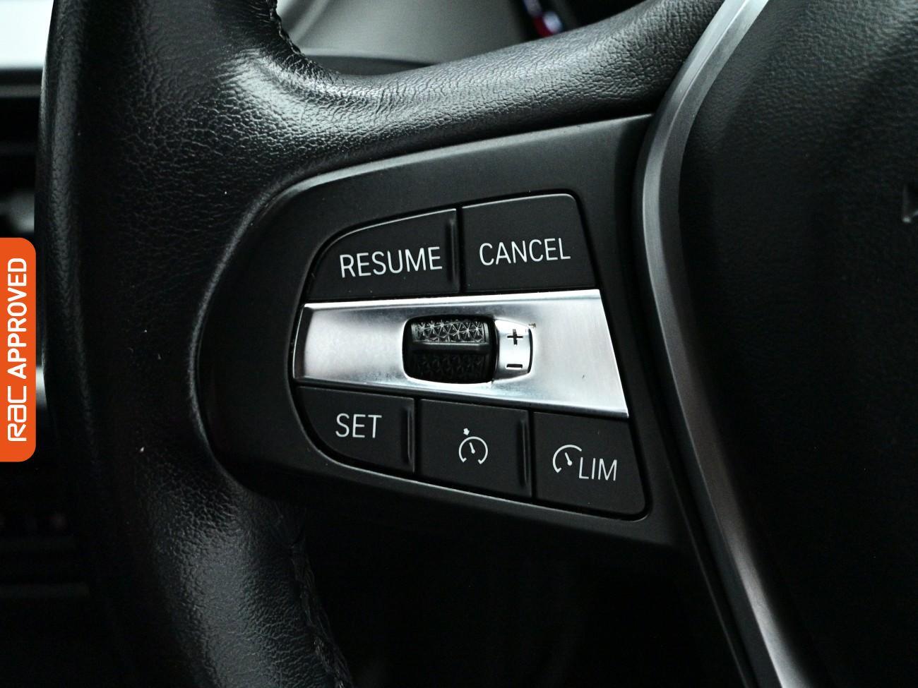 BMW 1 Series view 22