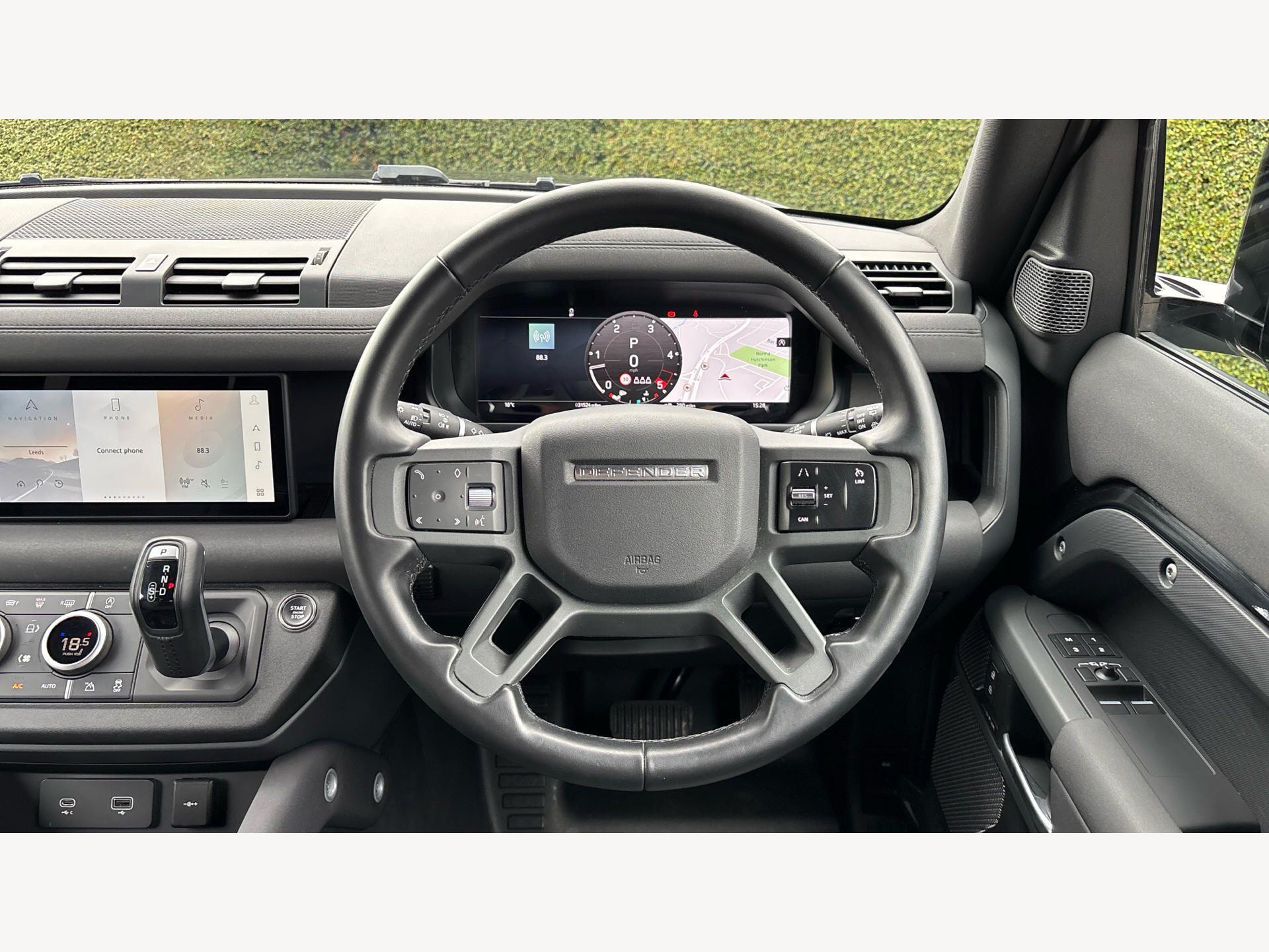 Land Rover Defender view 18