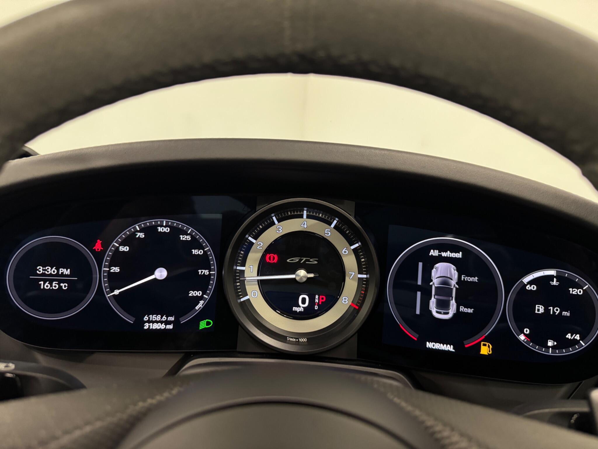 Porsche 911 view 20