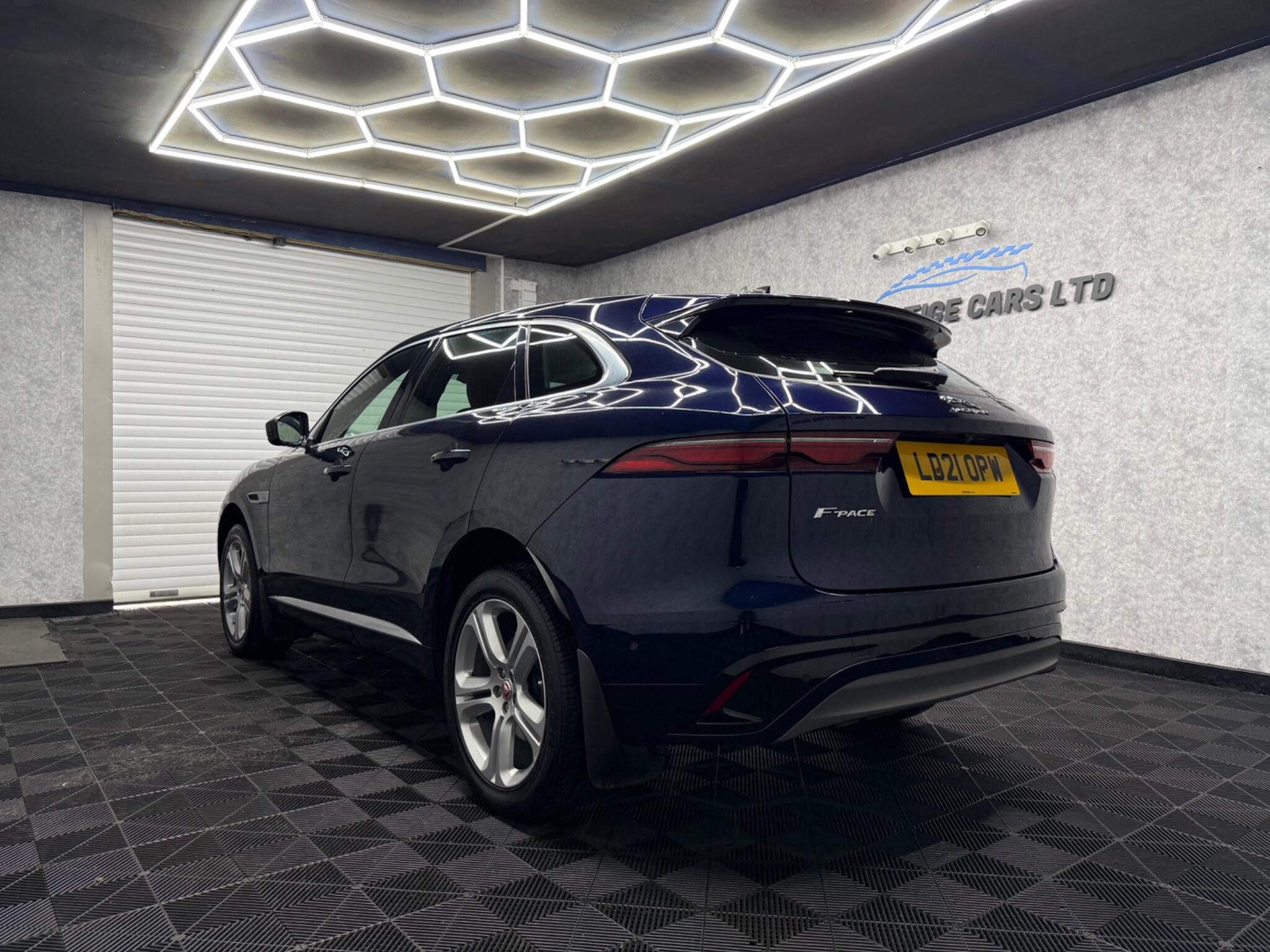 Jaguar F-Pace view 7