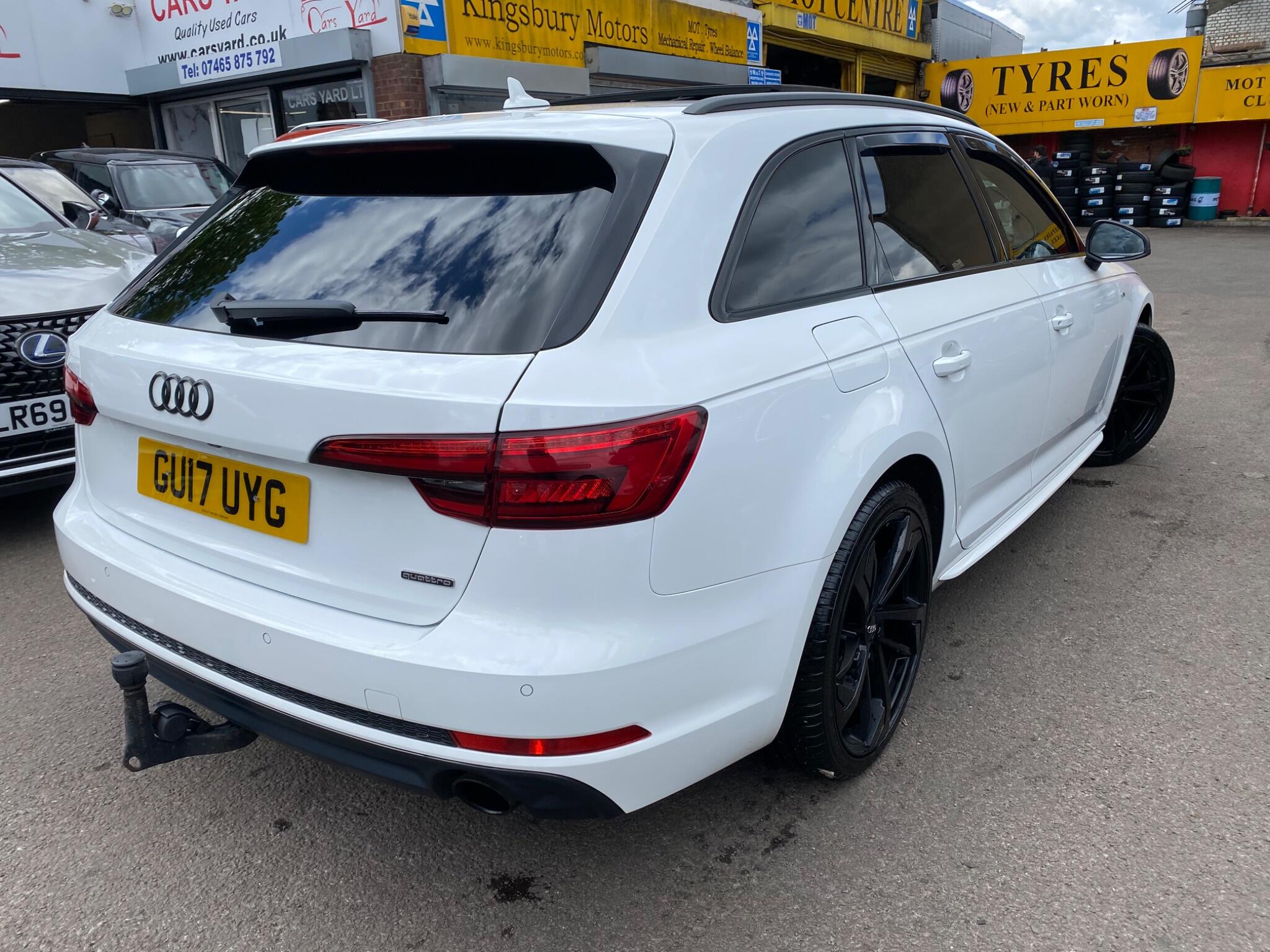 Audi A4 Avant view 10