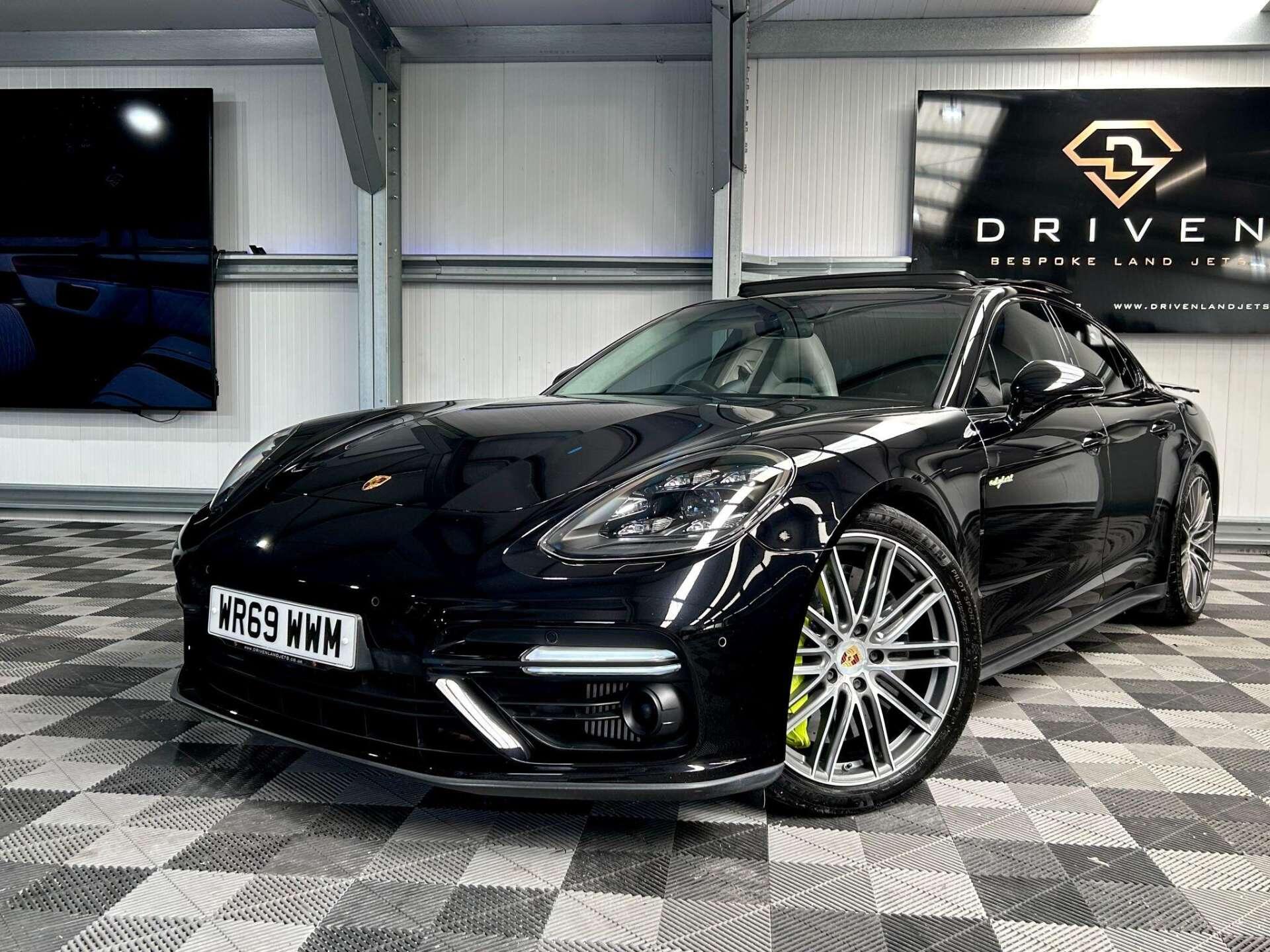 Porsche Panamera view 4