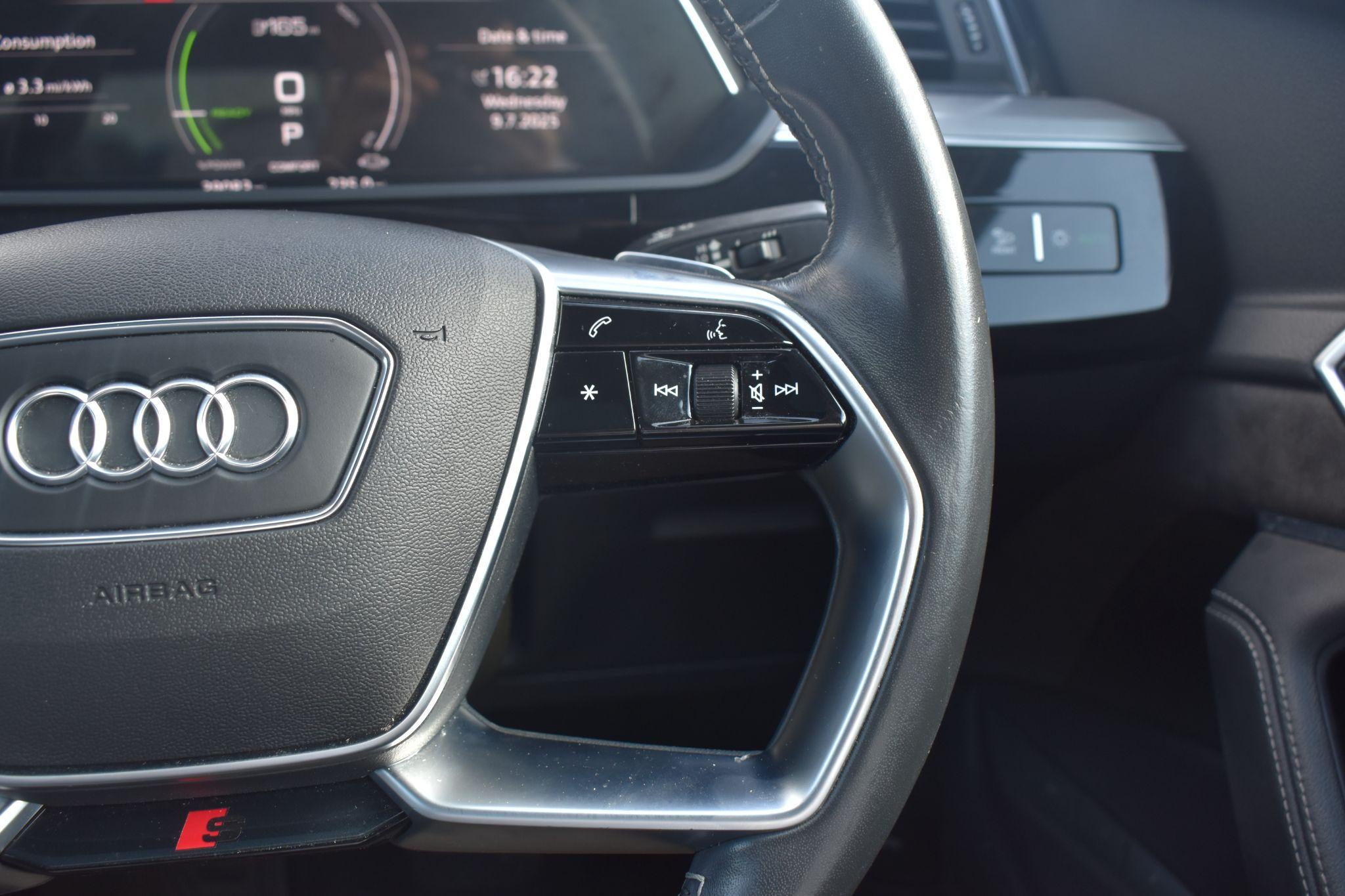 e-tron - 55 Launch Edition Sportback Auto quattro 5dr 95kWh - Image 36