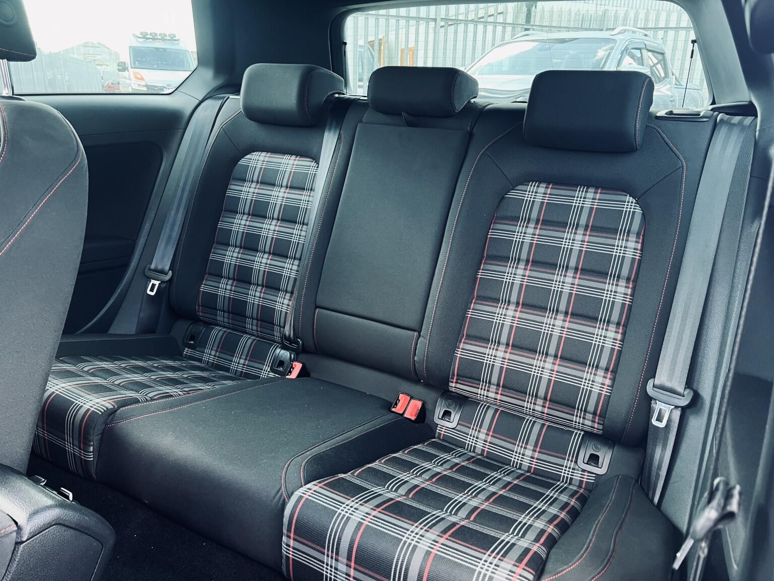 Volkswagen Golf view 29