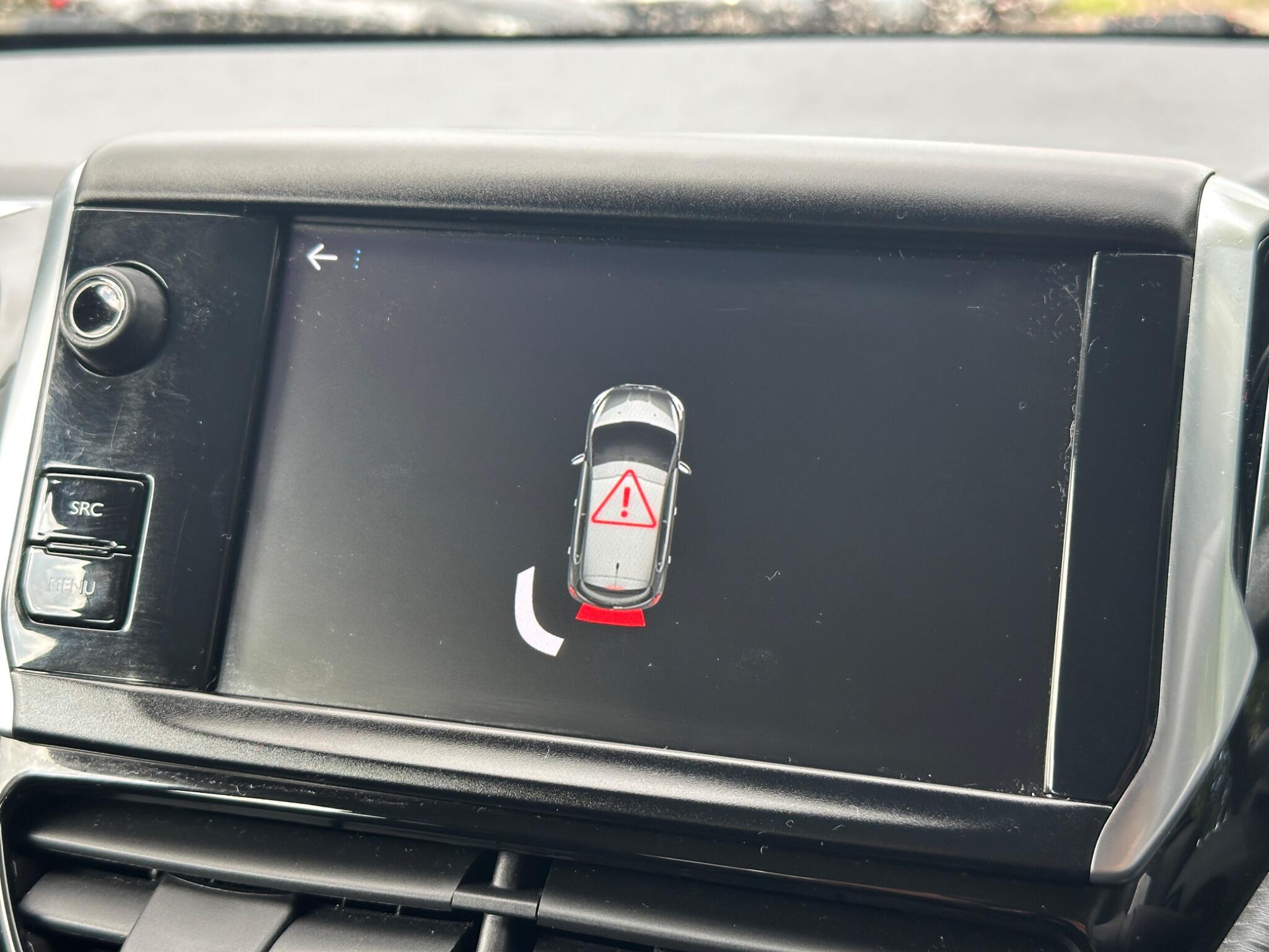 Peugeot 208 view 37