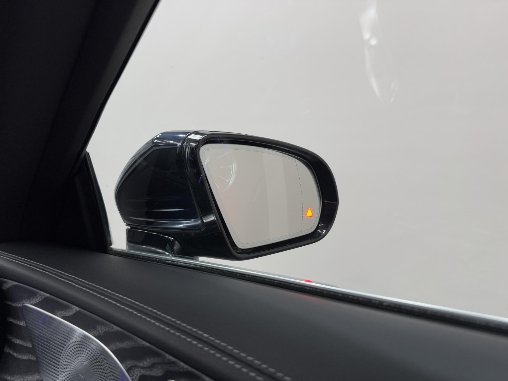 Mercedes-Benz CLS view 49