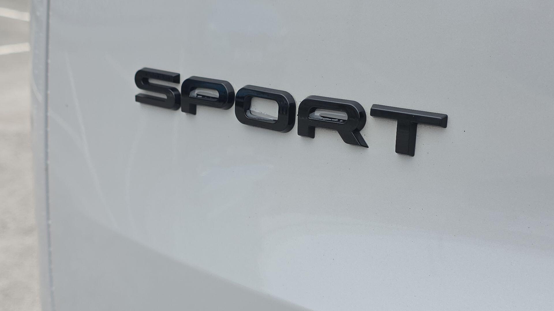 Land Rover Range Rover Sport view 22