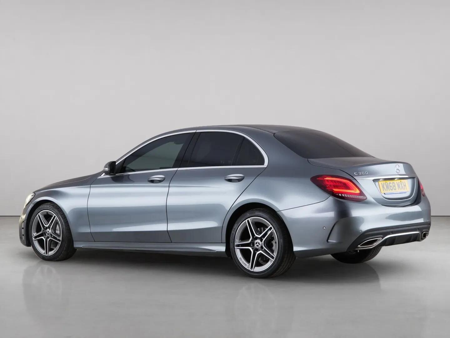 Mercedes-Benz C-Class view 6