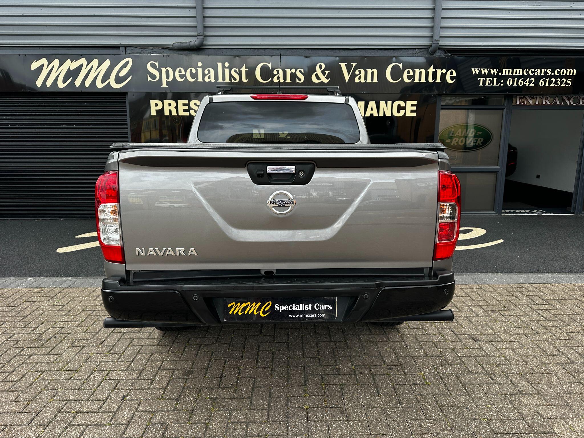 Nissan Navara view 35