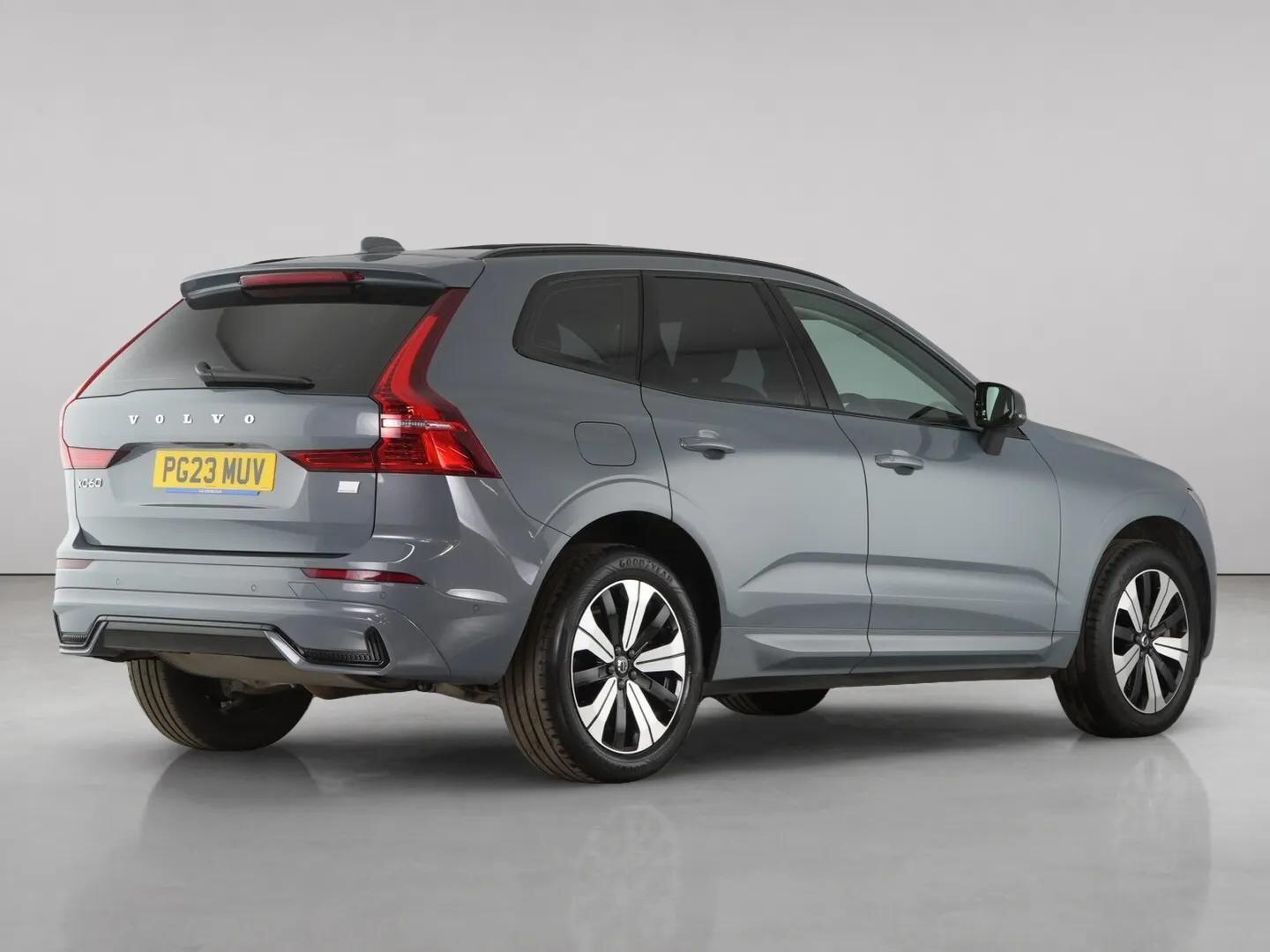 Volvo XC60 view 8