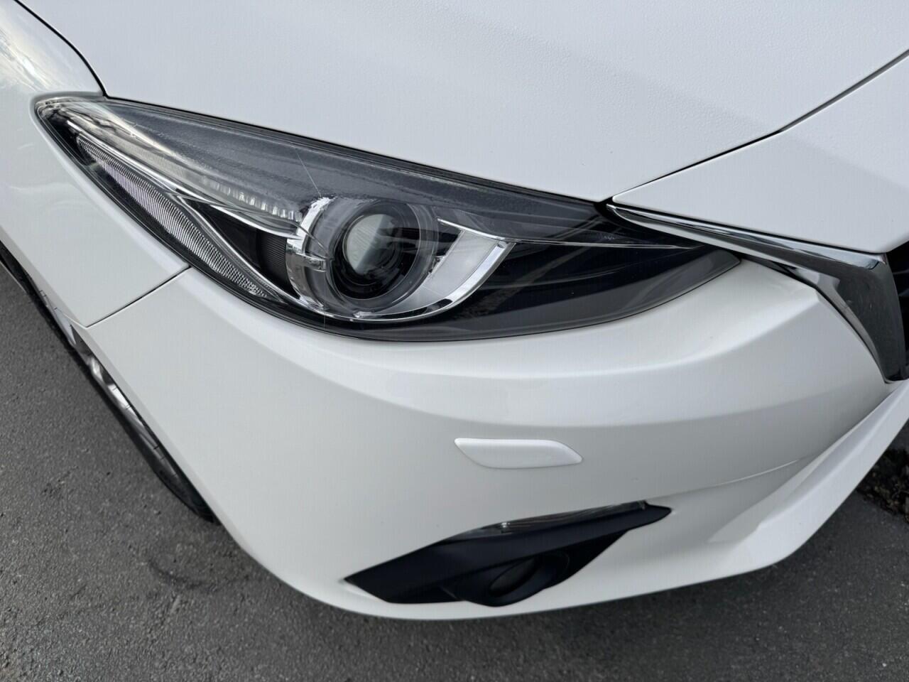 Mazda Mazda3 view 38