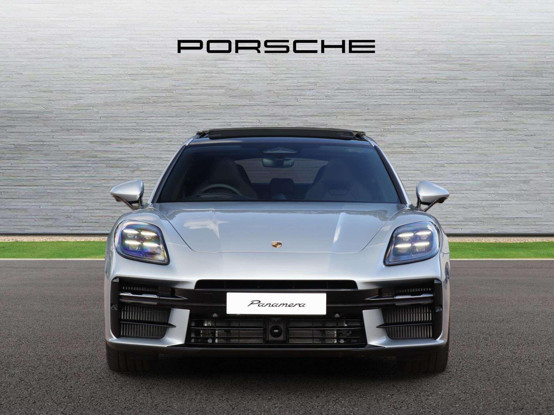 Porsche Panamera view 8