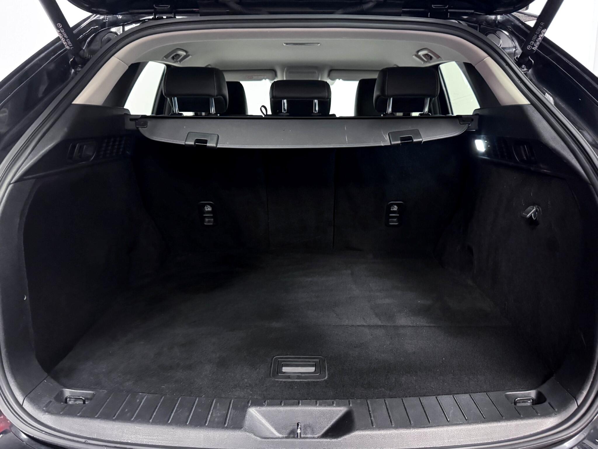 Mazda CX-60 view 7