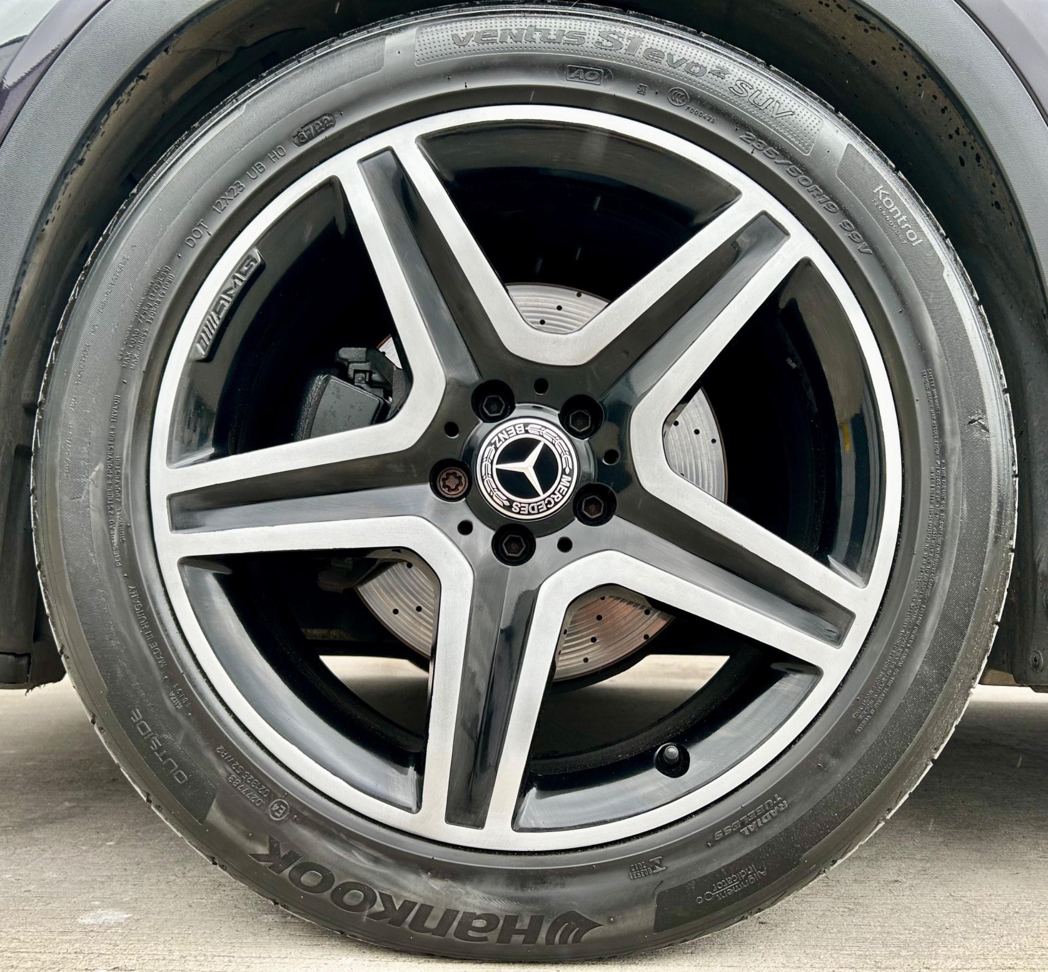 Mercedes-Benz Gla view 14