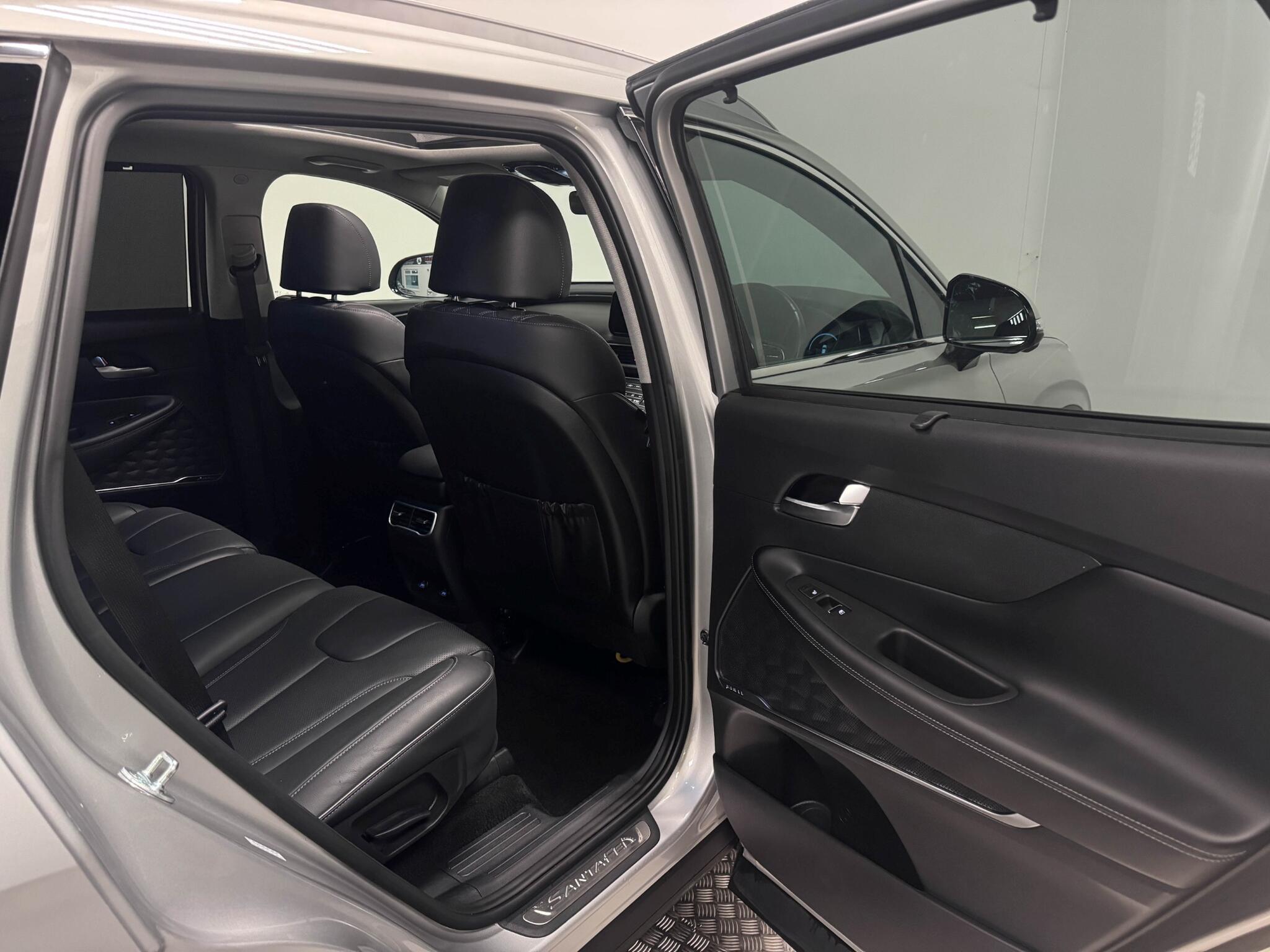 Hyundai Santa Fe view 29