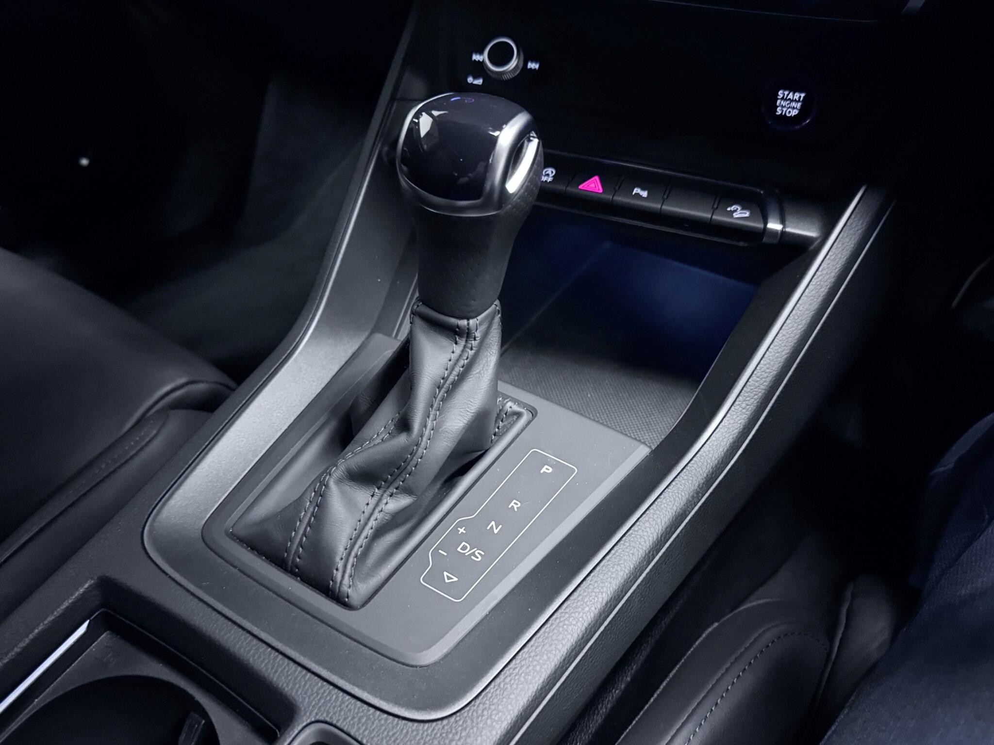 Audi RS Q3 view 40