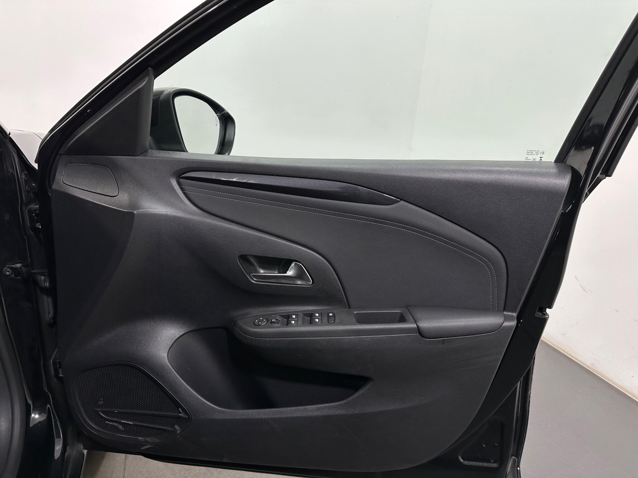 Vauxhall Corsa view 33