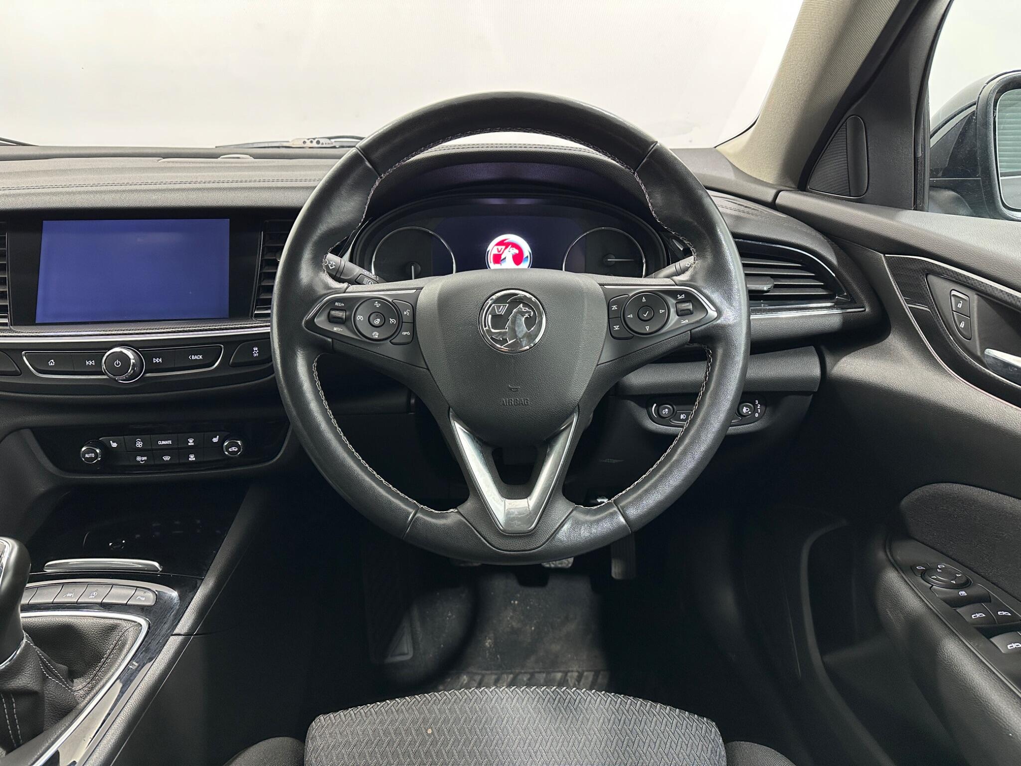 Vauxhall Insignia view 13