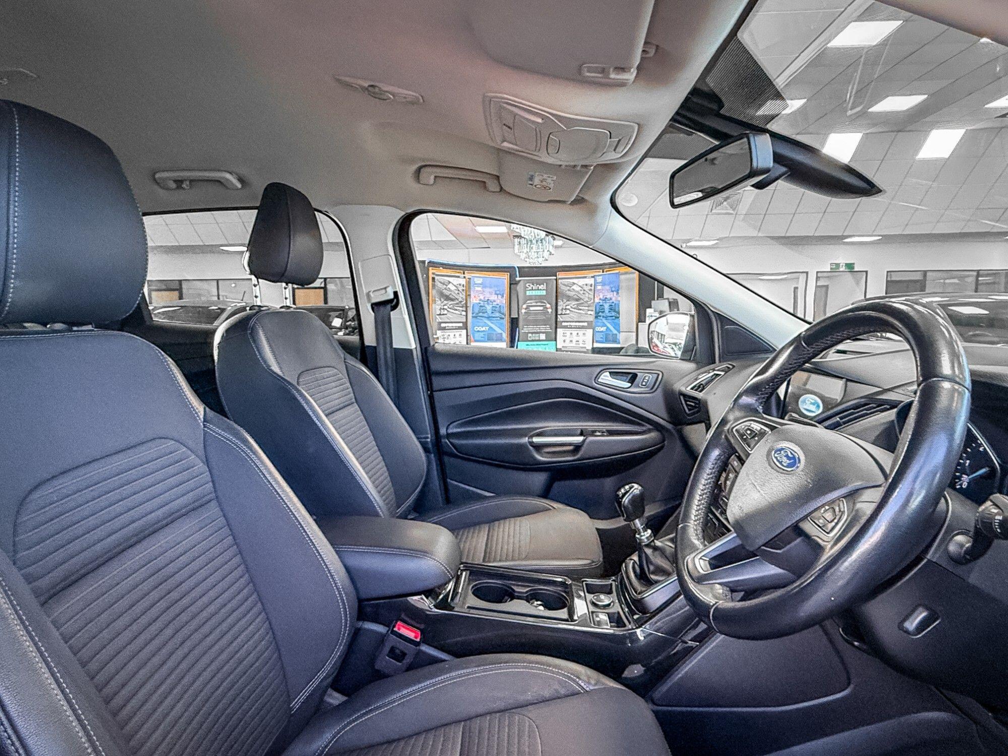 Ford Kuga view 13