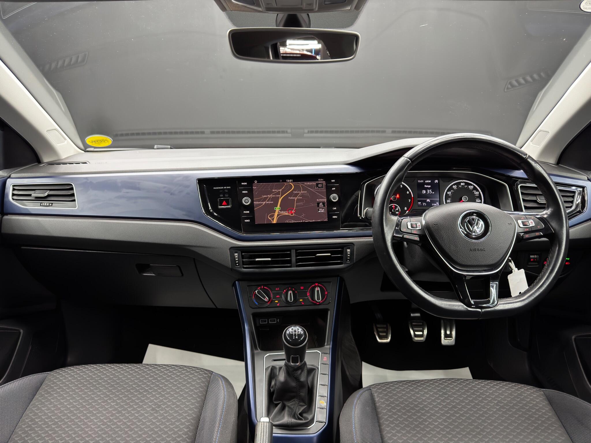 Volkswagen Polo view 10