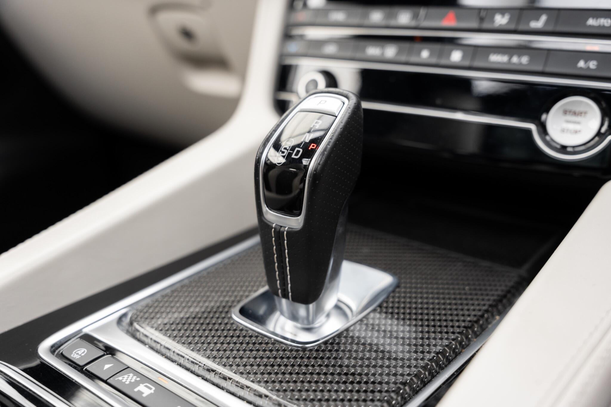 Jaguar F-Pace view 56
