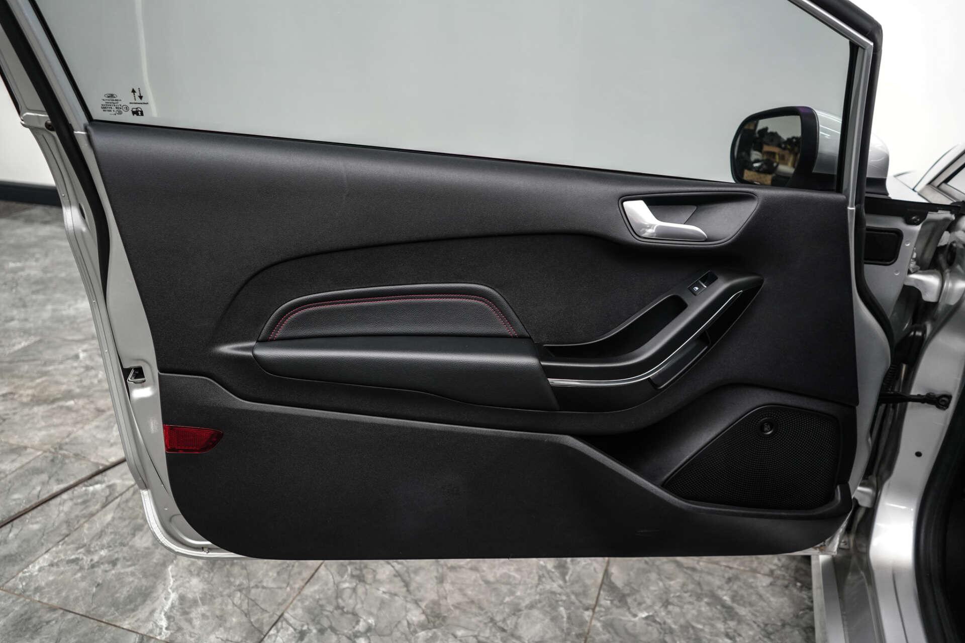 Ford Fiesta view 17