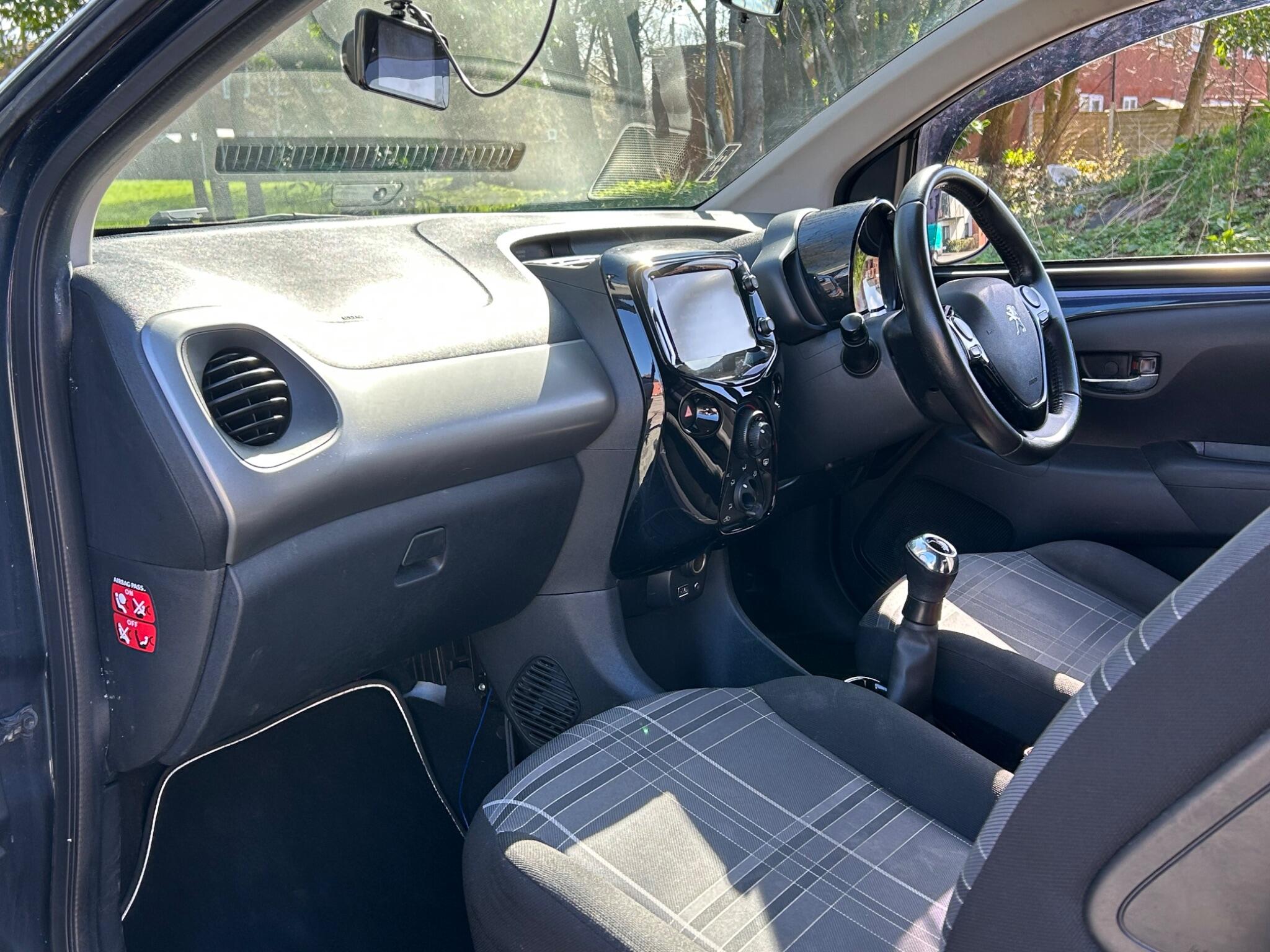 Peugeot 108 view 47