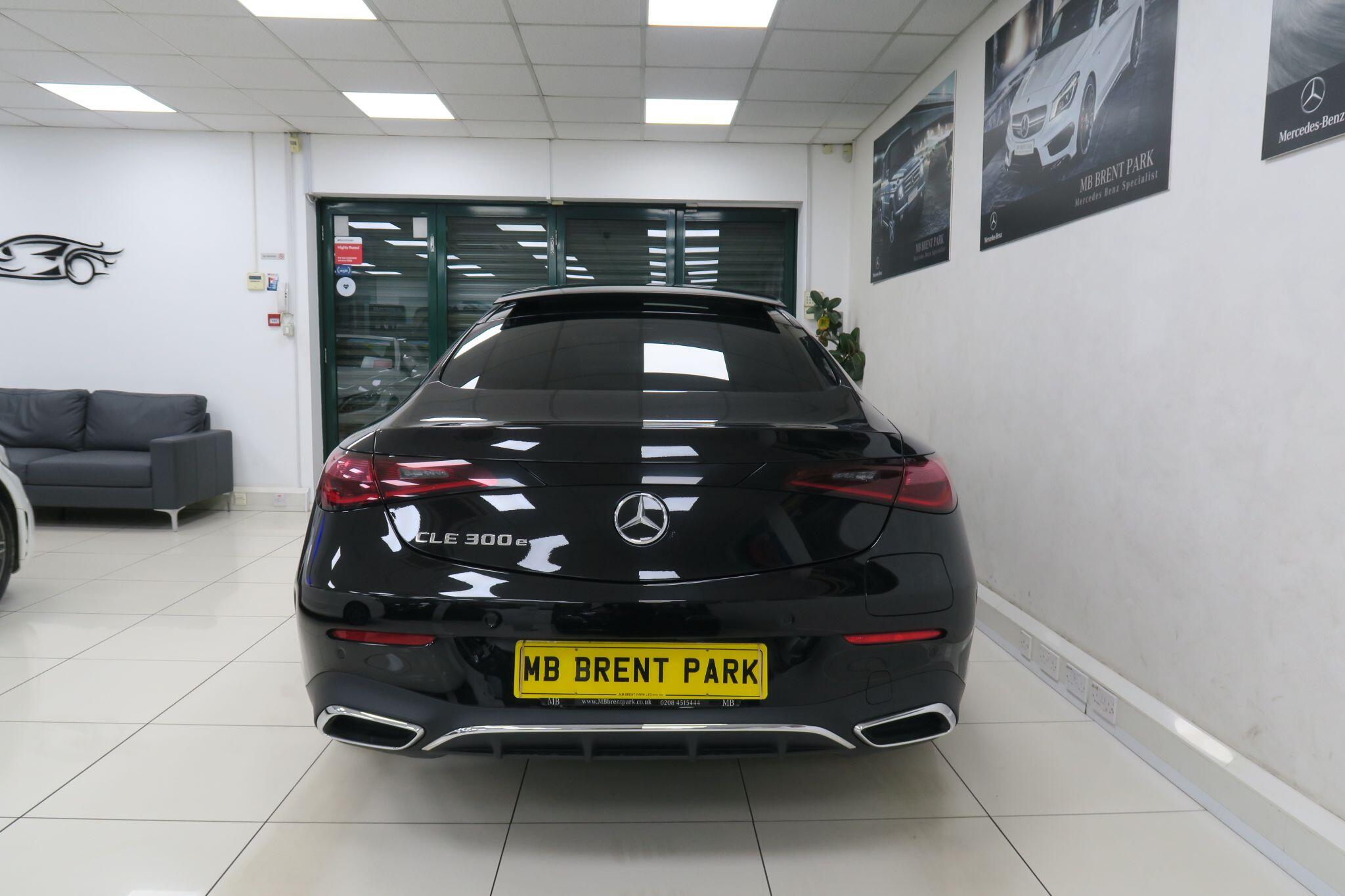 Mercedes-Benz Cle view 6