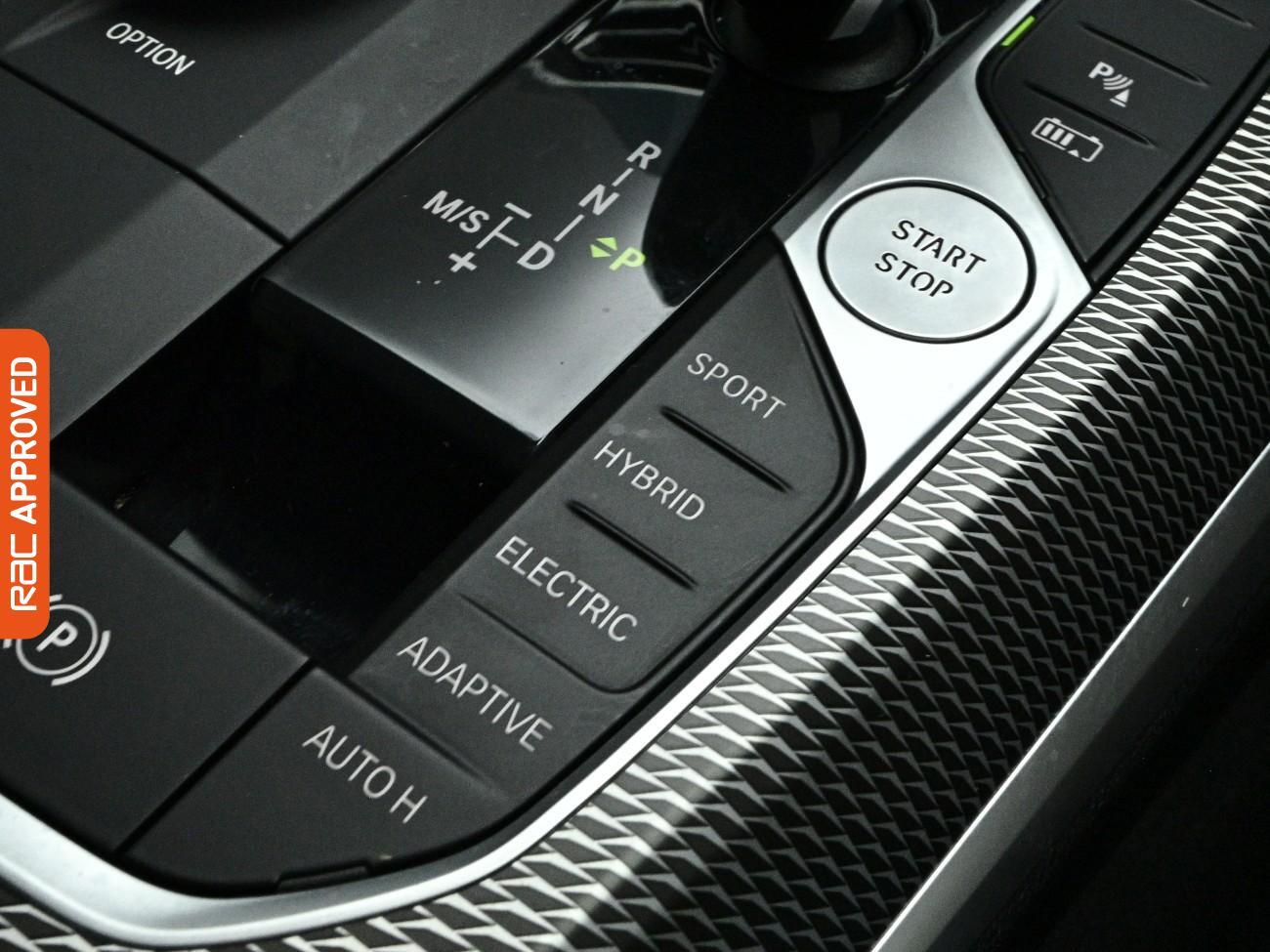 BMW 3 Series view 20