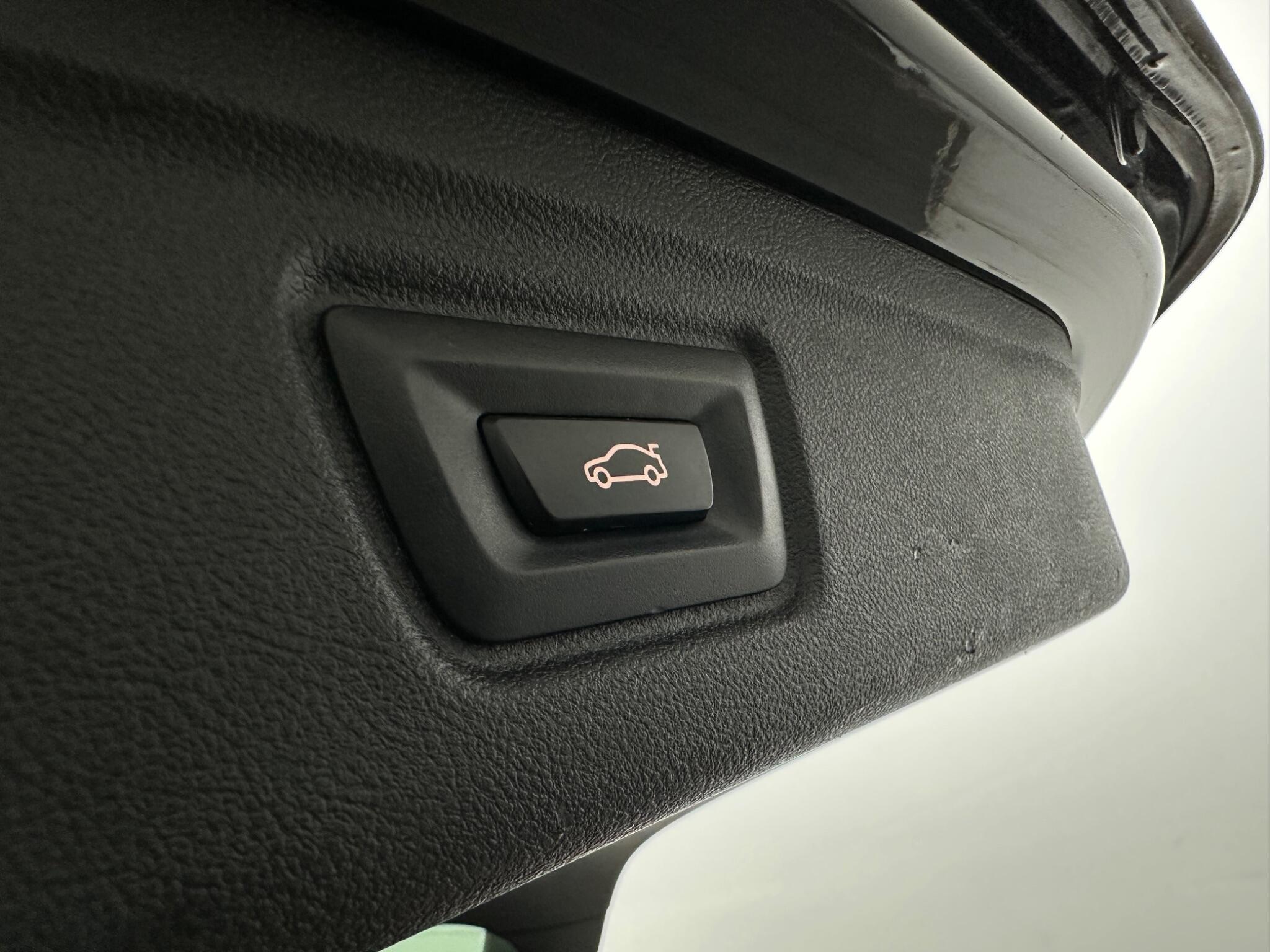 BMW 3 Series view 48