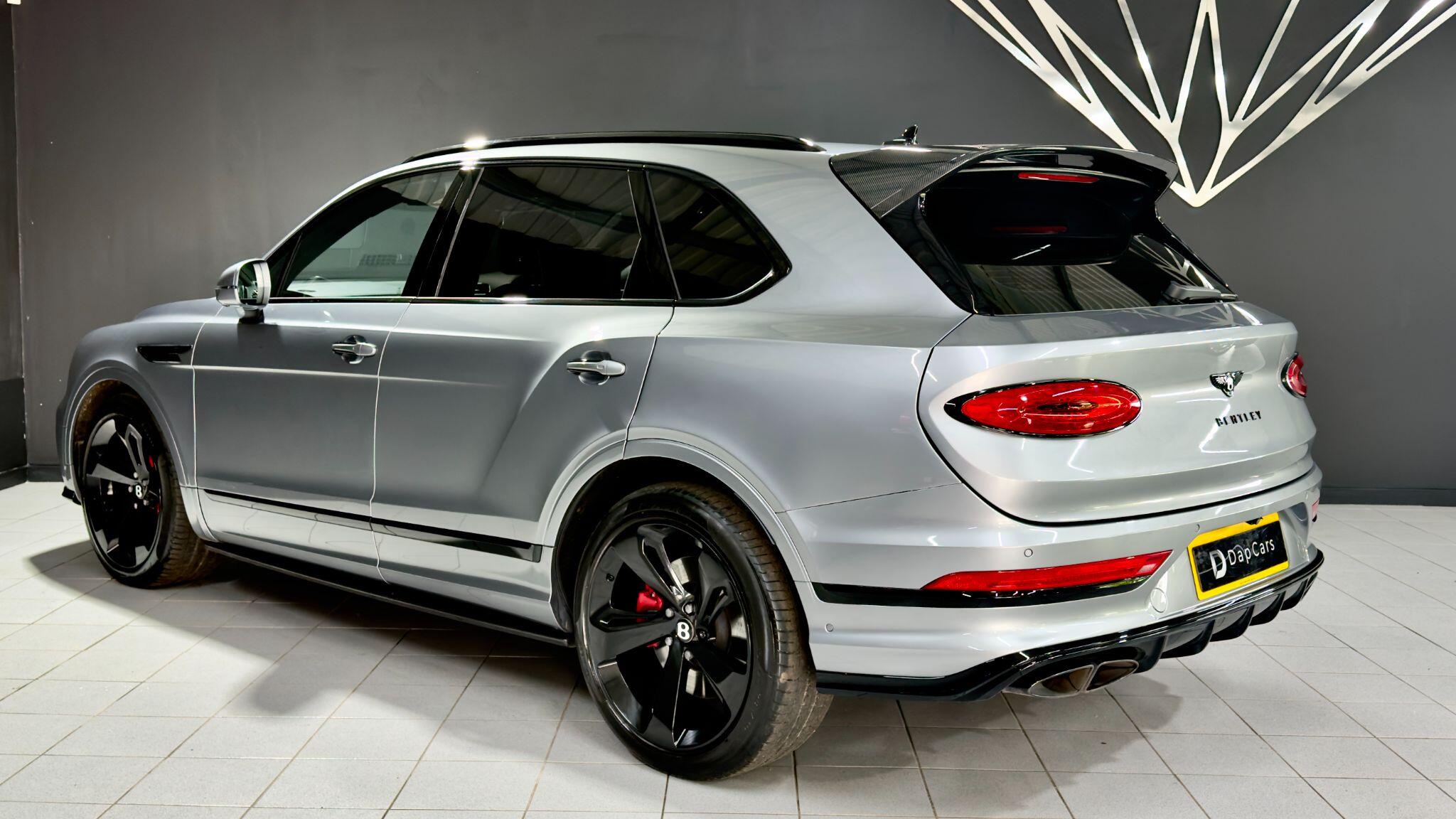 Bentley Bentayga view 20