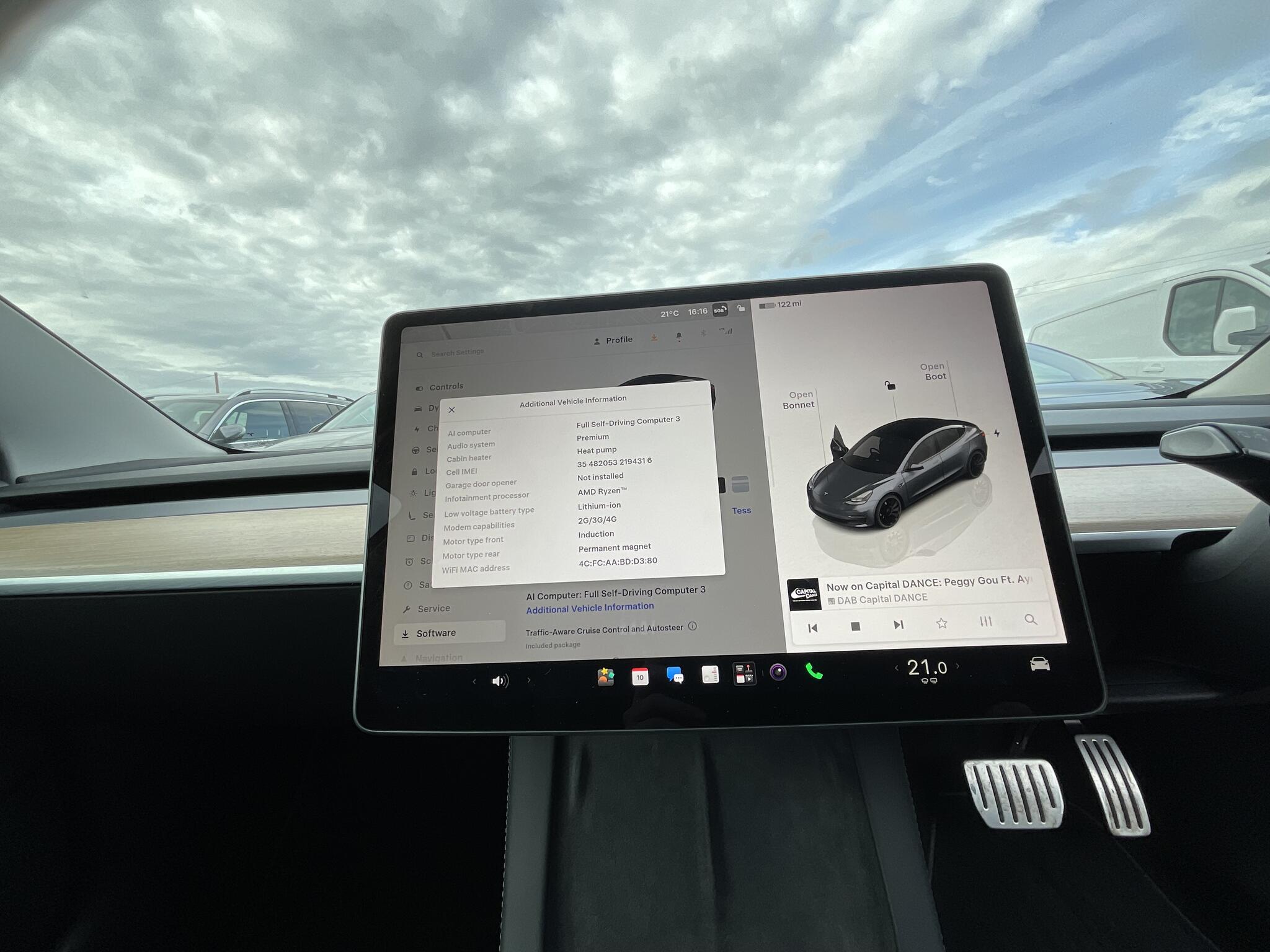Tesla Model 3 view 33