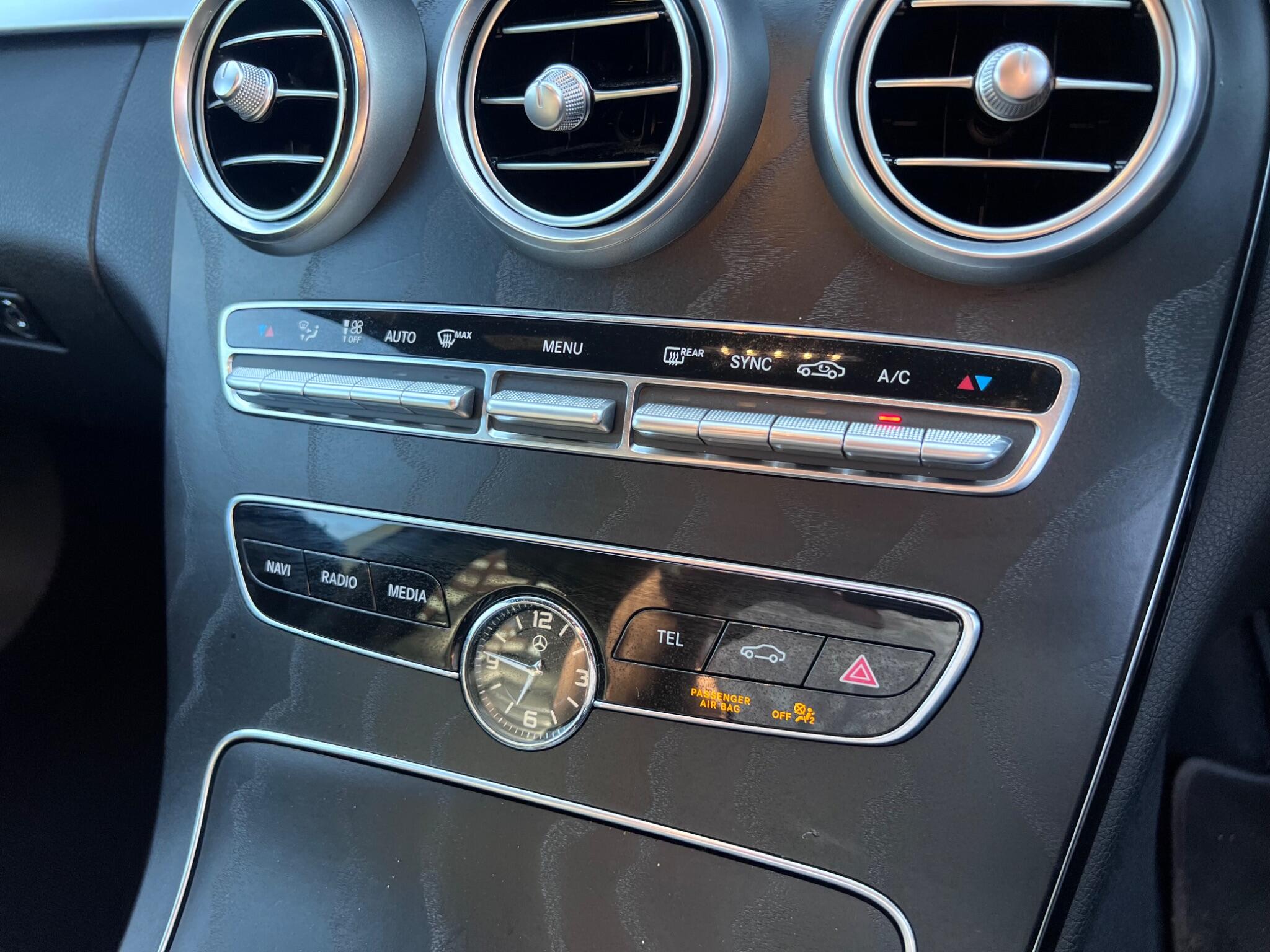 Mercedes-Benz C Class view 26