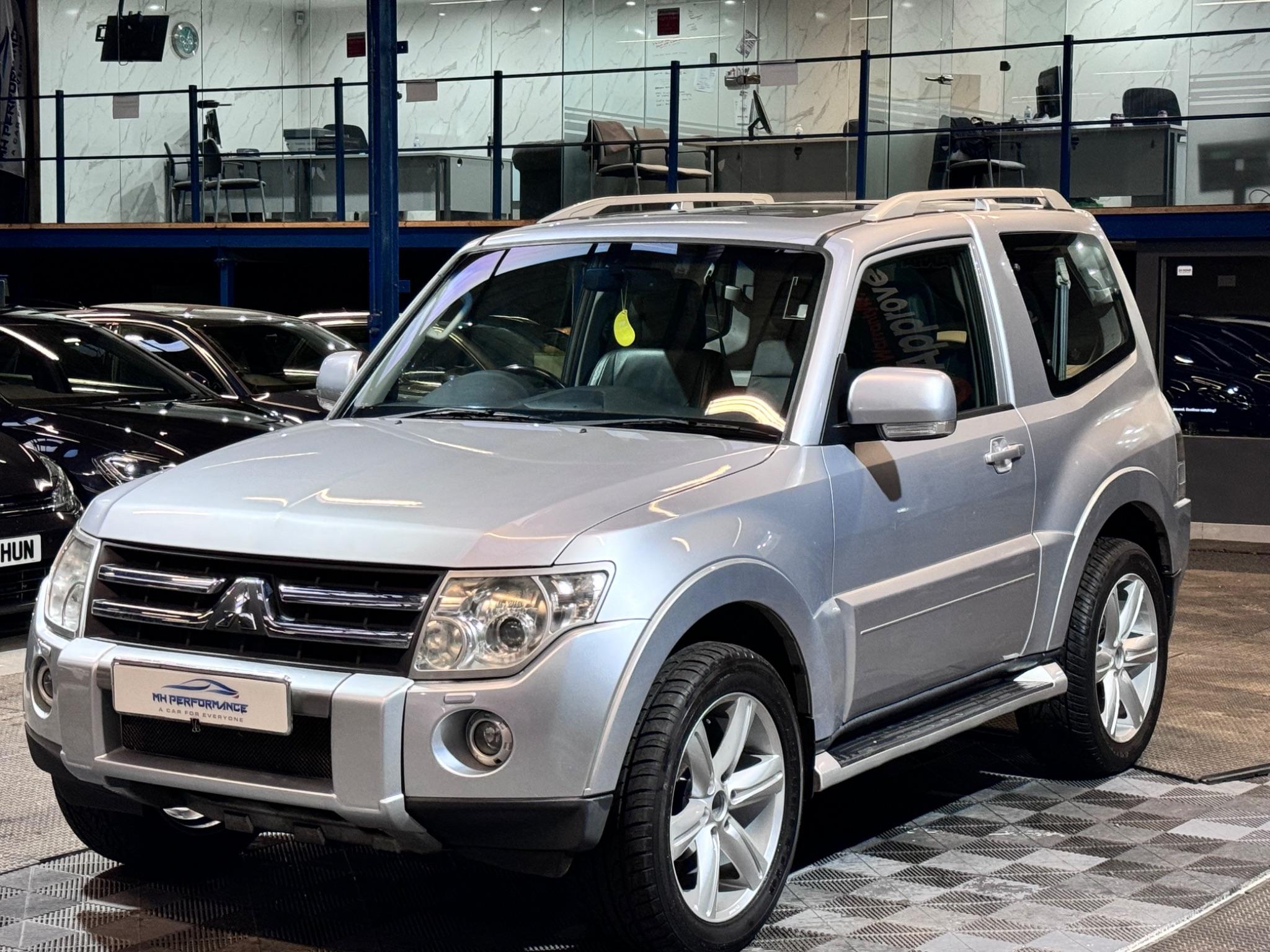 Mitsubishi Shogun view 23