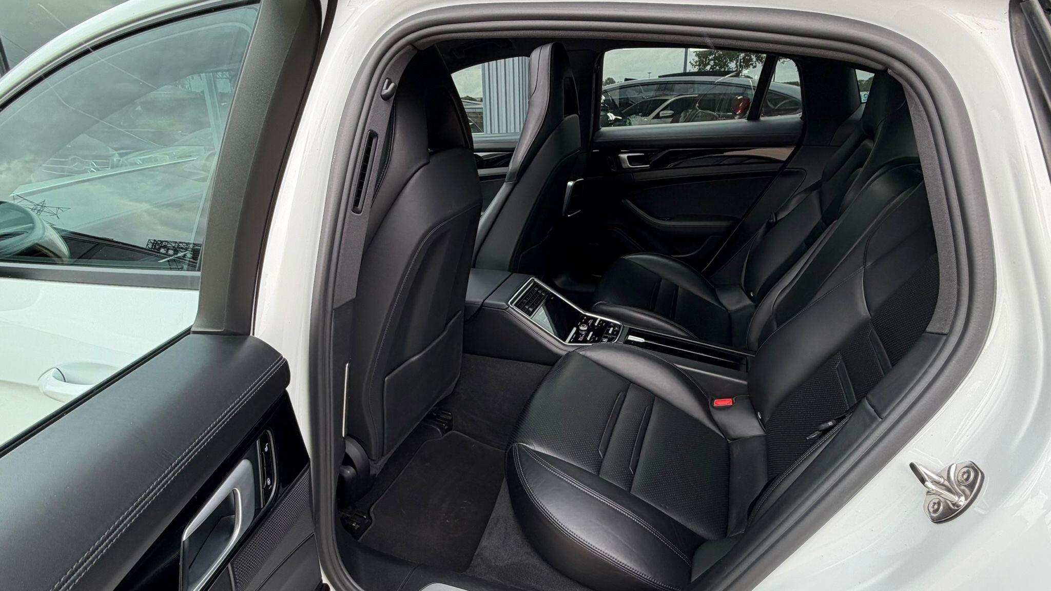 Porsche Panamera view 16