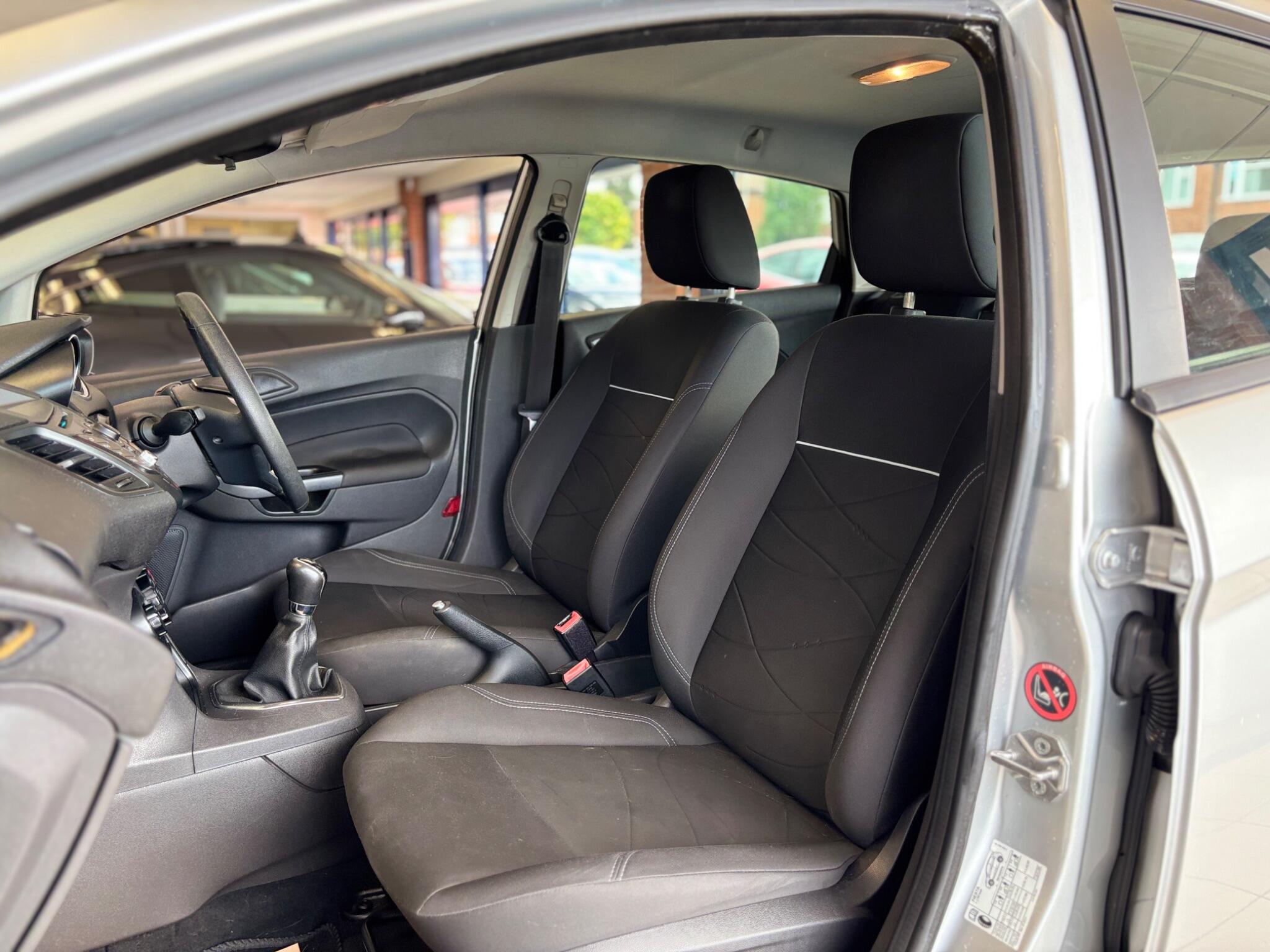 Ford Fiesta view 17