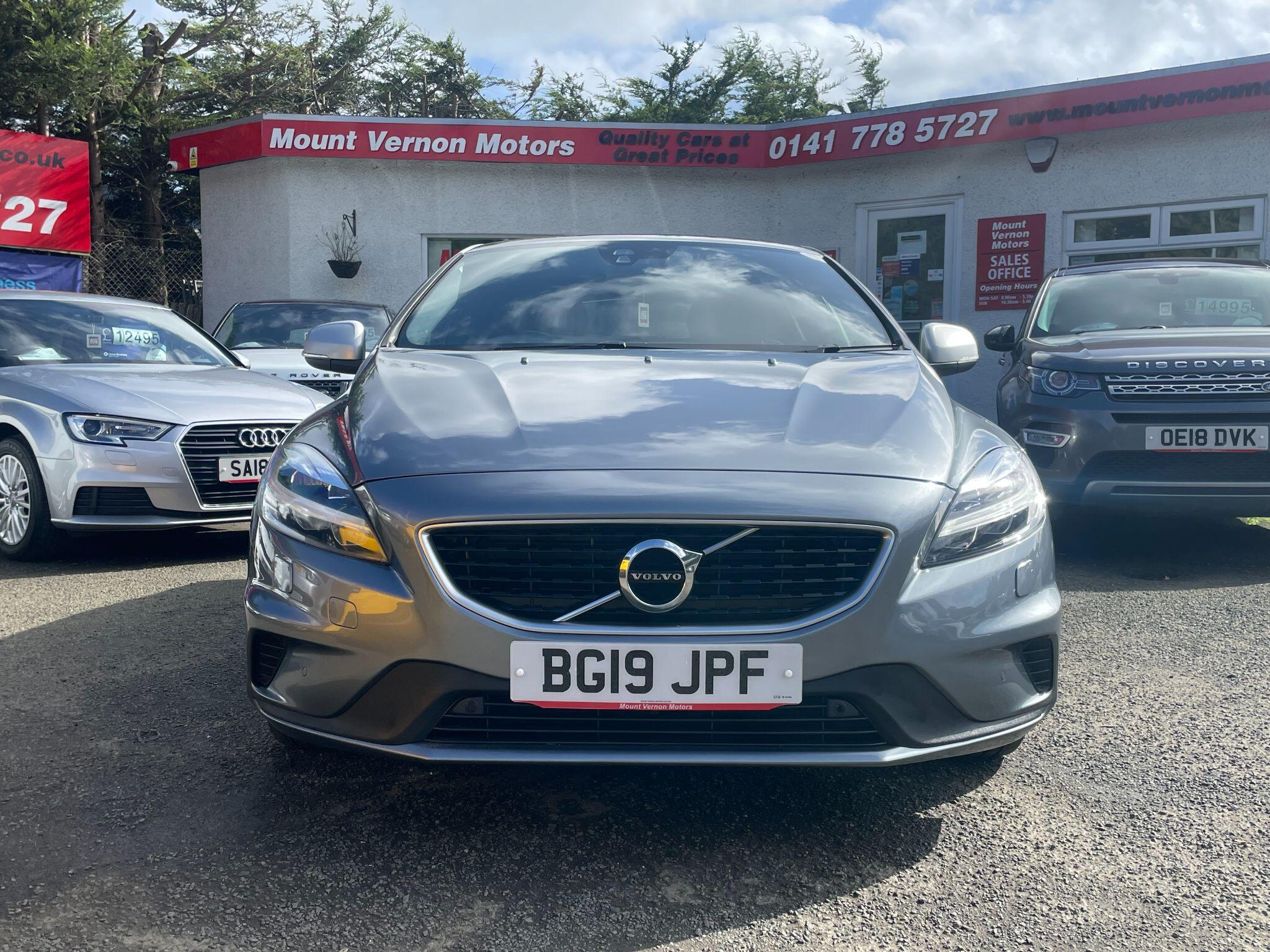 Volvo V40 view 19