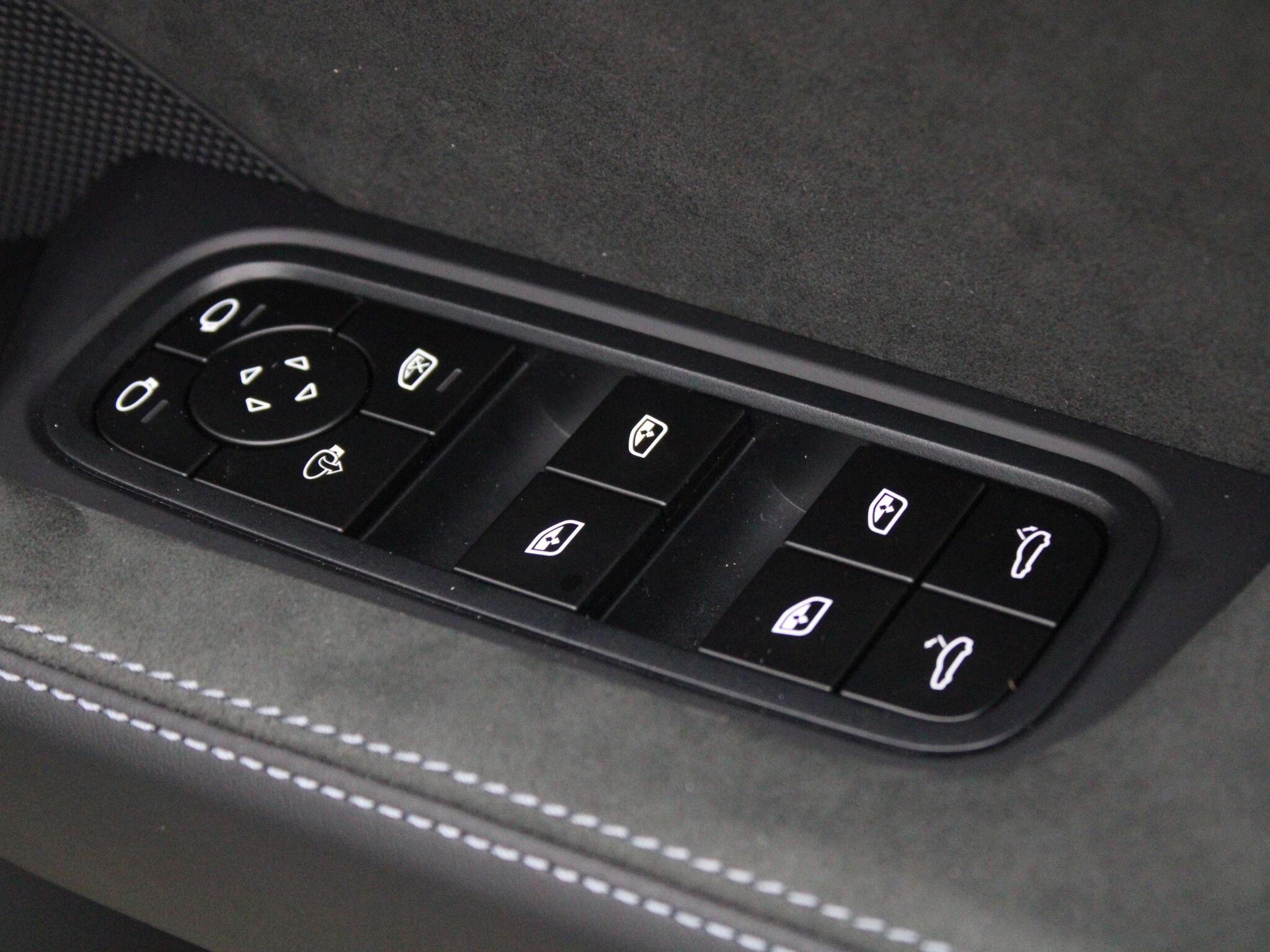 Porsche Cayenne view 20