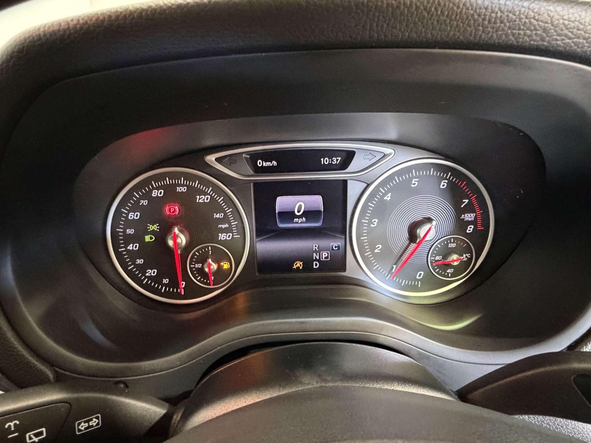 Mercedes-Benz B-Class view 26