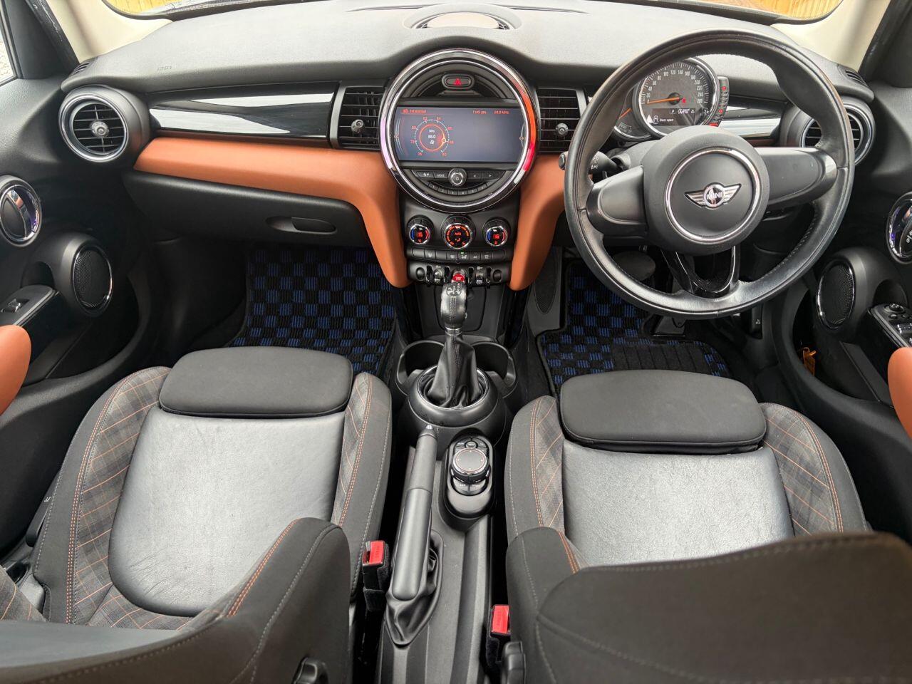 MINI Hatch view 16