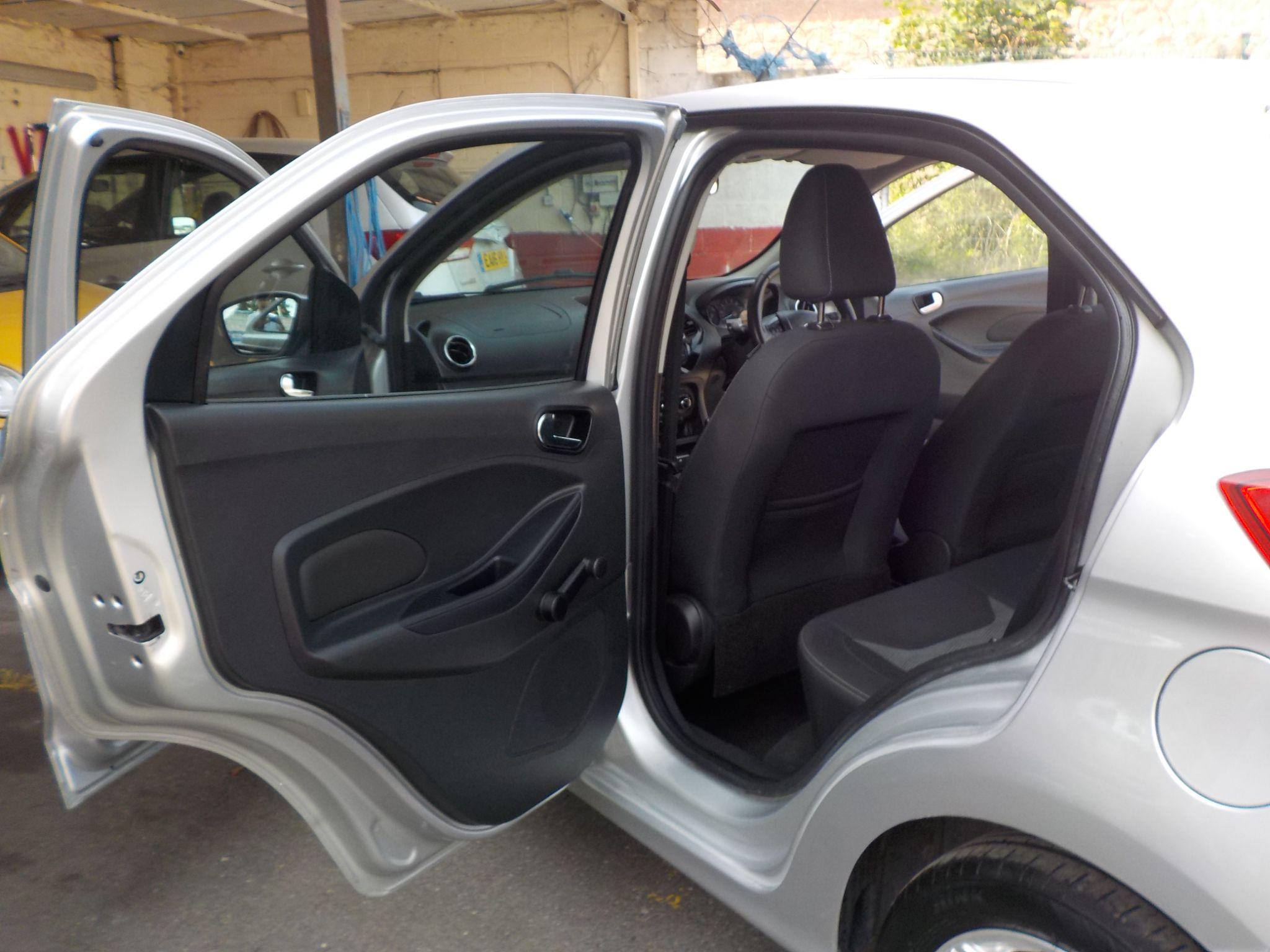 Ford Ka+ 1.2 Ti-VCT Zetec Euro 6 5dr