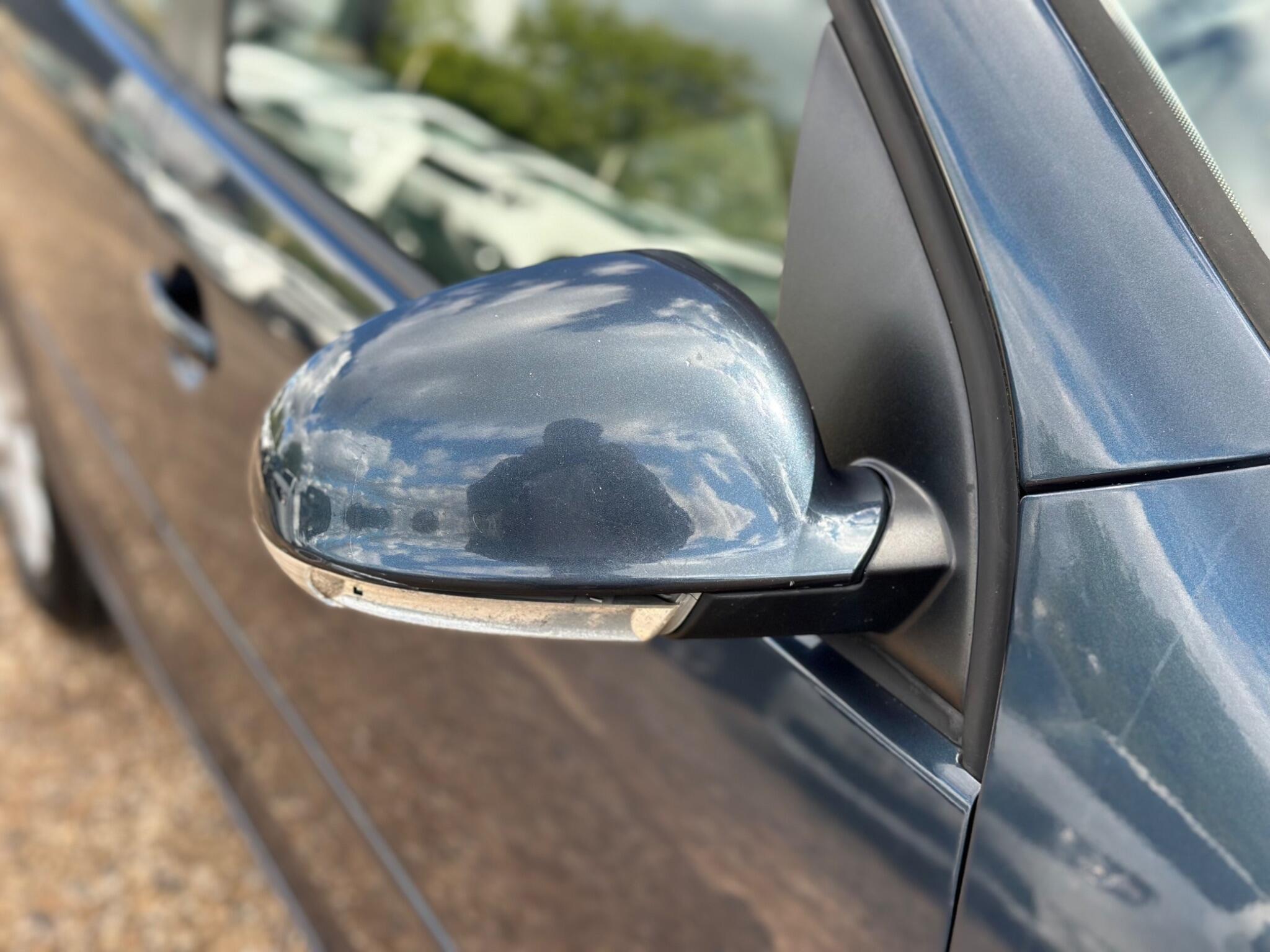 Volkswagen Golf view 19