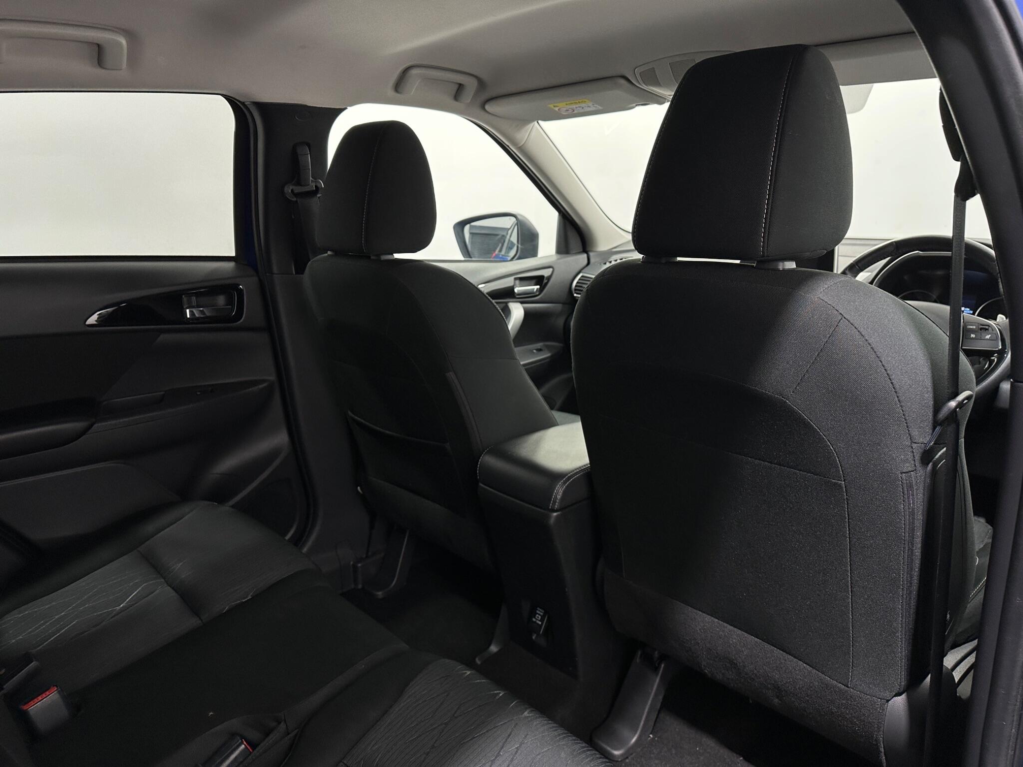 Mitsubishi Eclipse Cross view 41