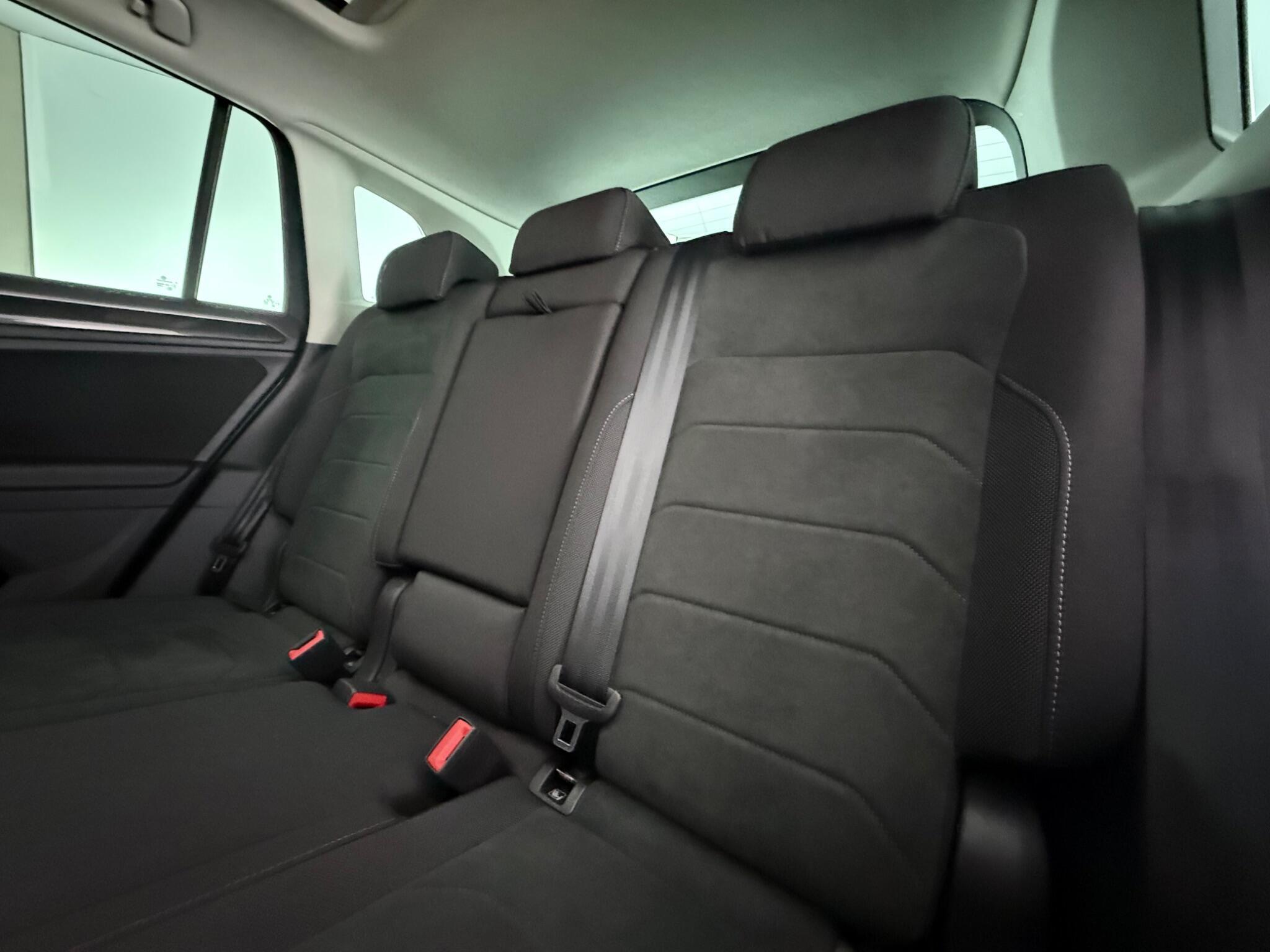Volkswagen Tiguan view 33