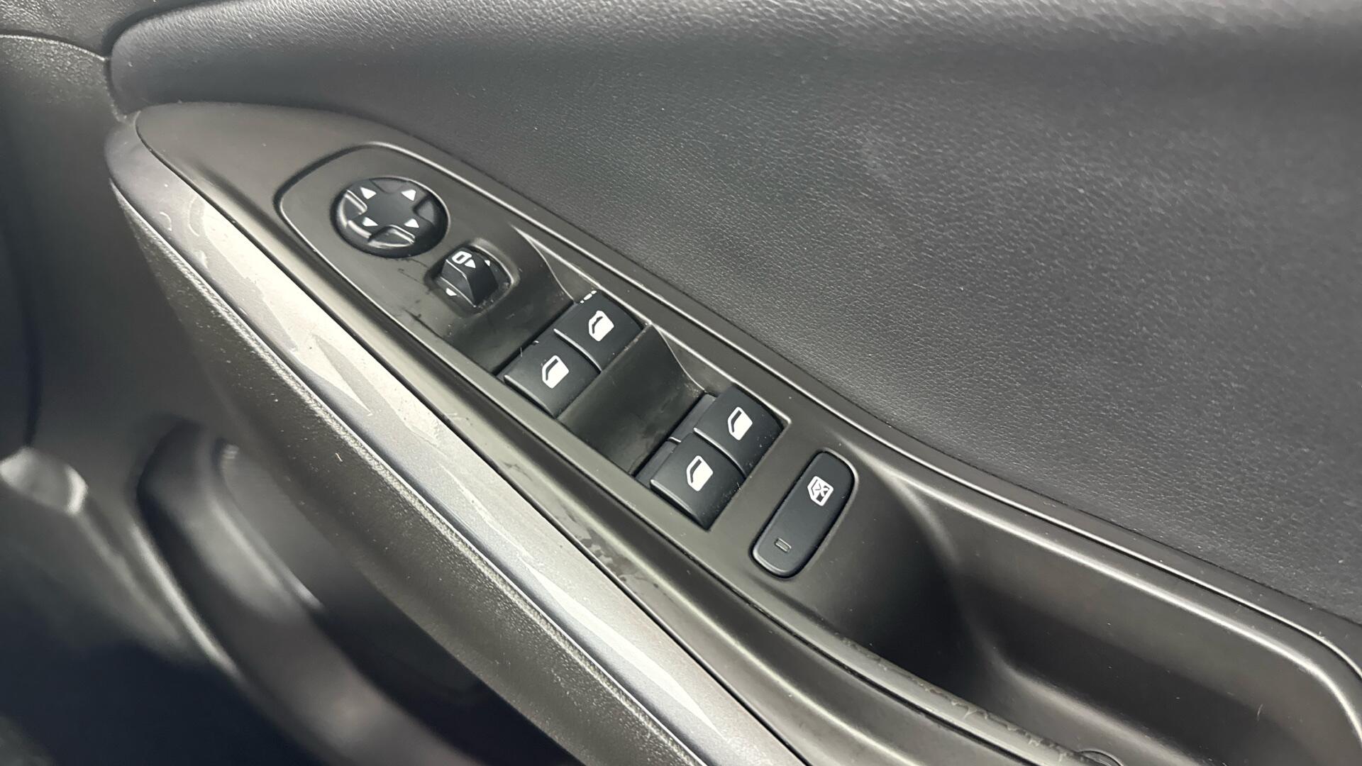 Vauxhall Grandland X view 38
