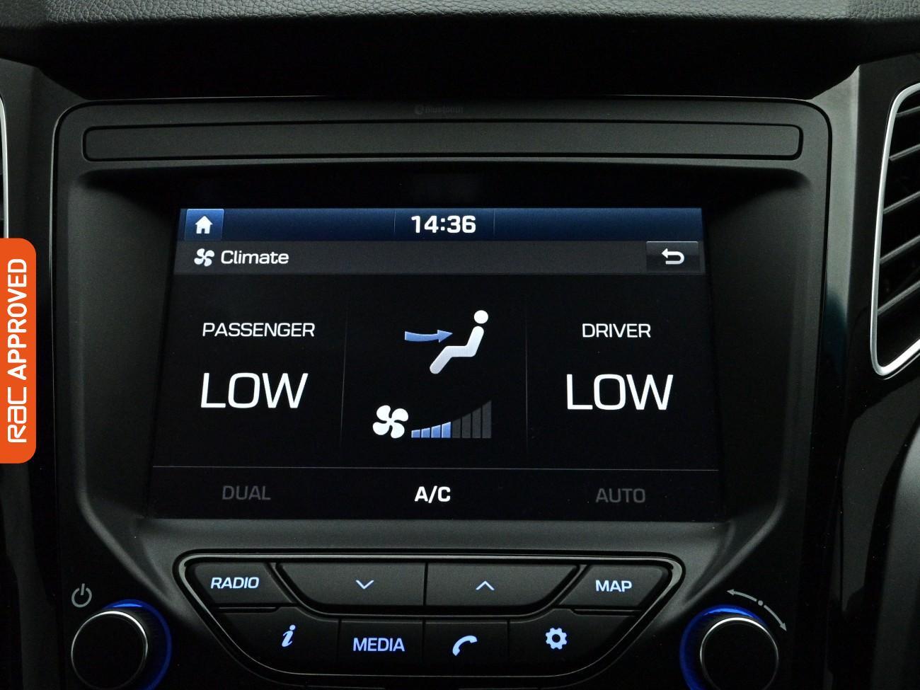 Hyundai I40 view 16
